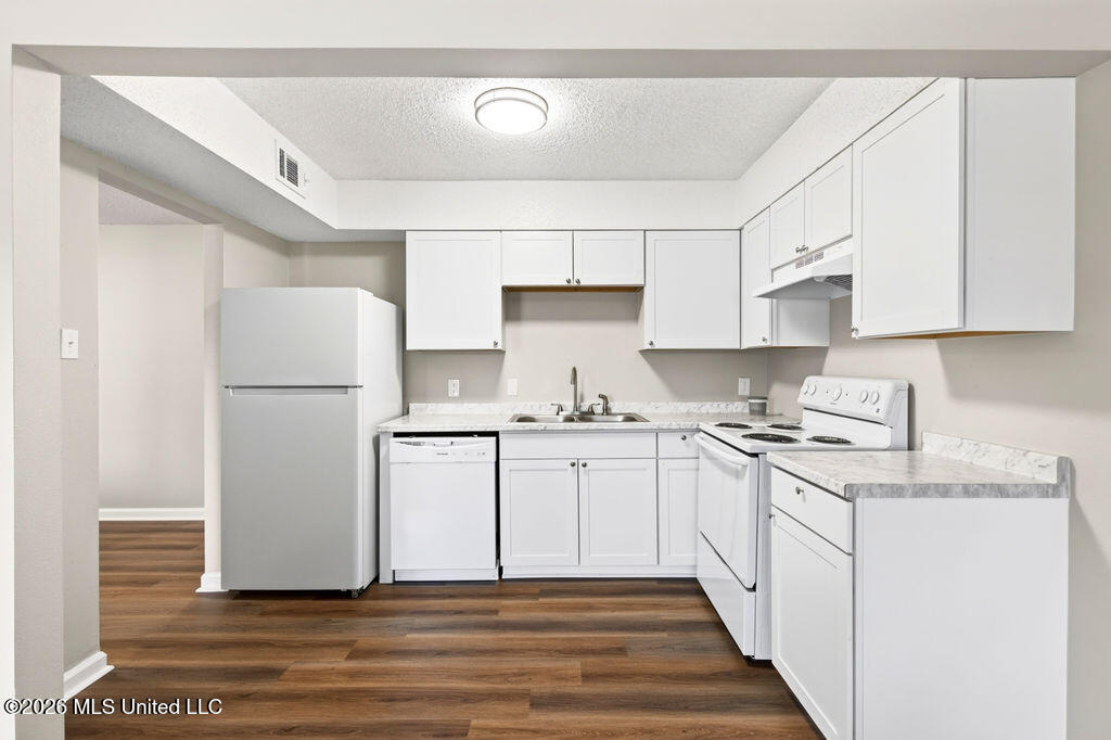 245 Mcdonnell Avenue Property Photo 10