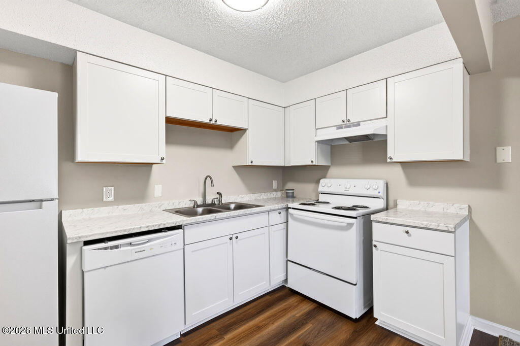 245 Mcdonnell Avenue Property Photo 11