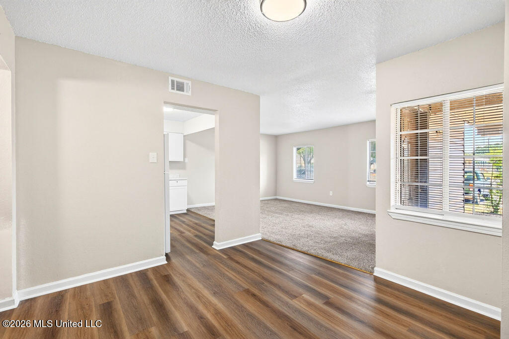 245 Mcdonnell Avenue Property Photo 16