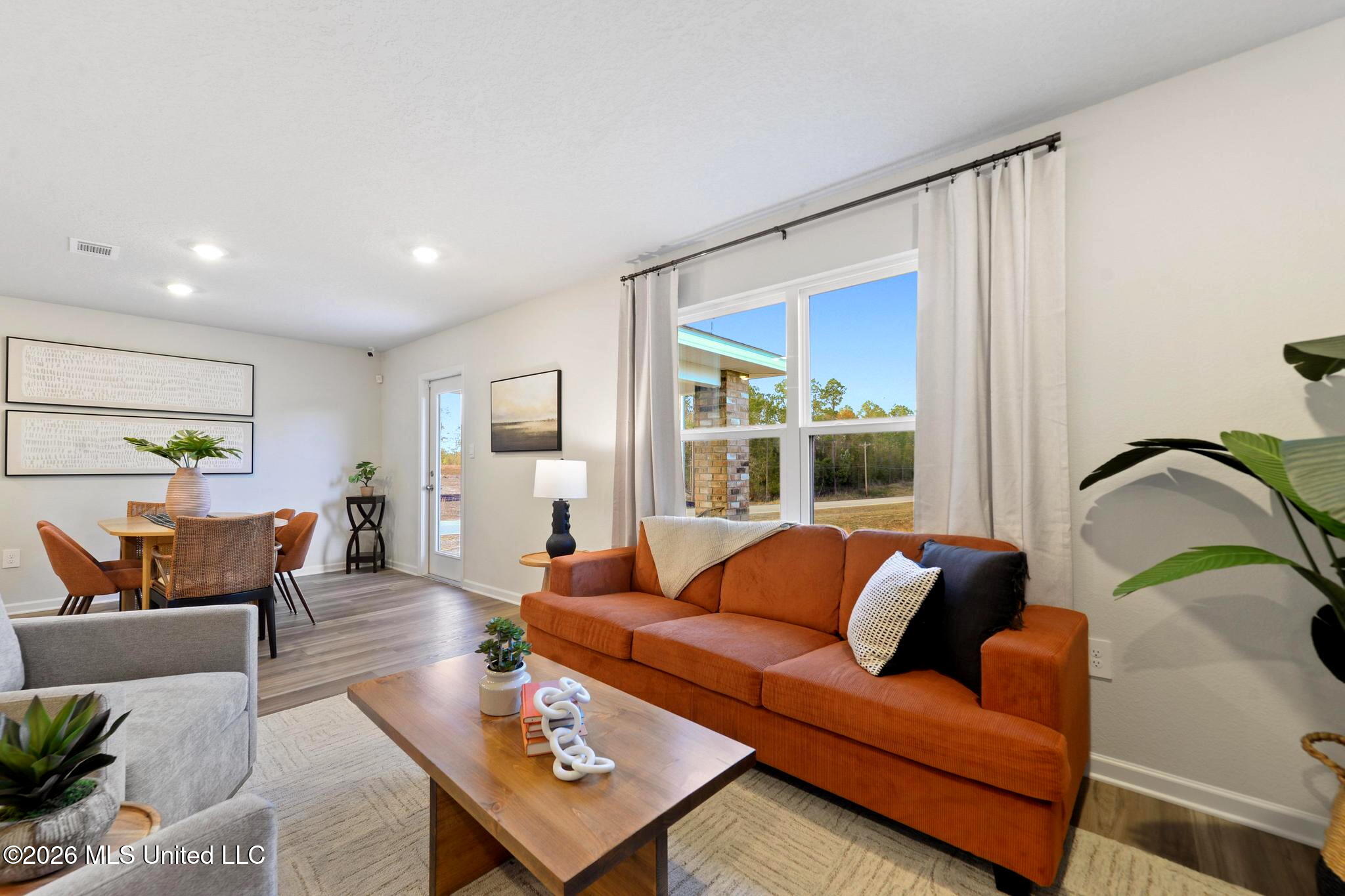 5047 Quail Ridge Drive Property Photo 6