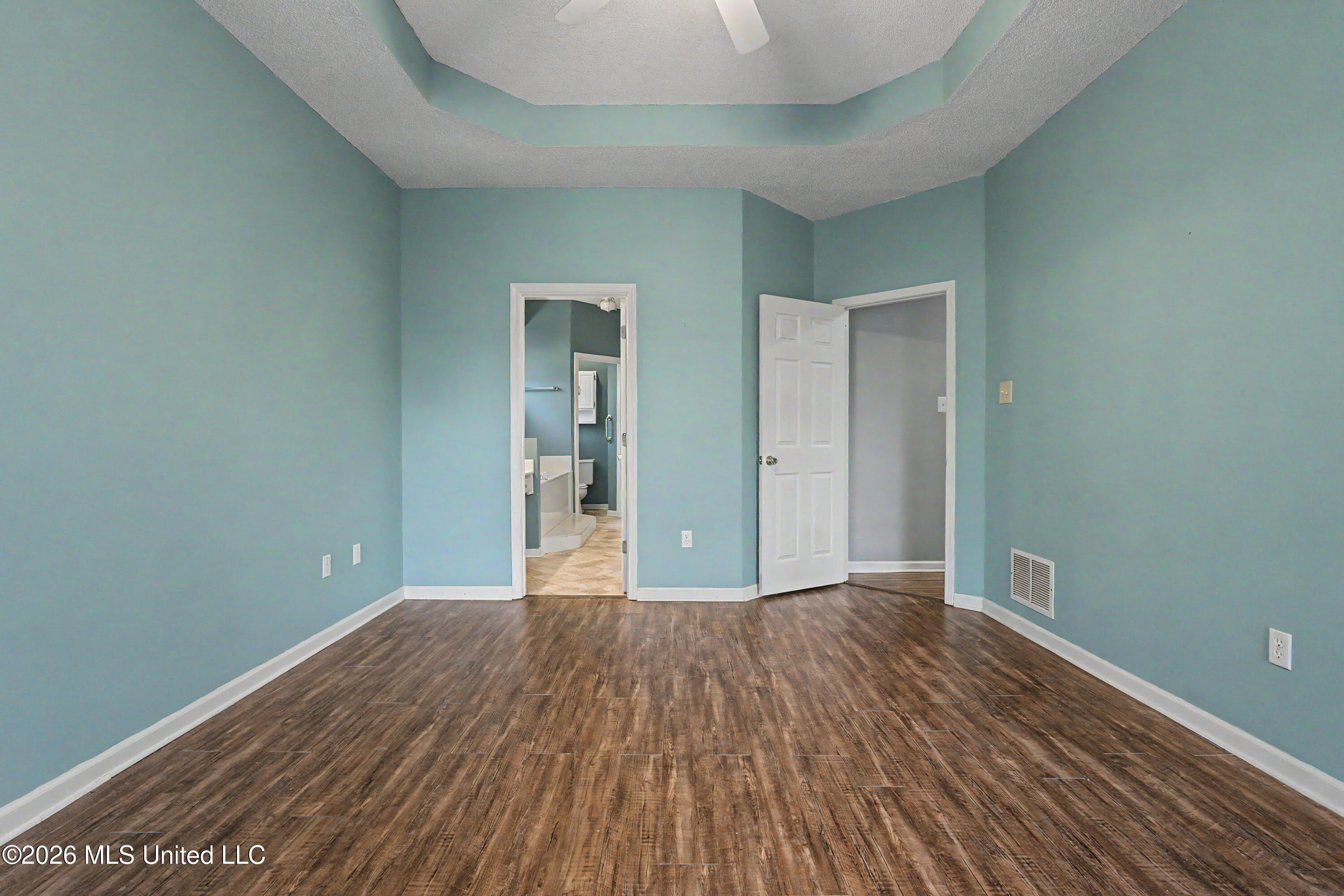 5960 Southridge Drive Property Photo 15