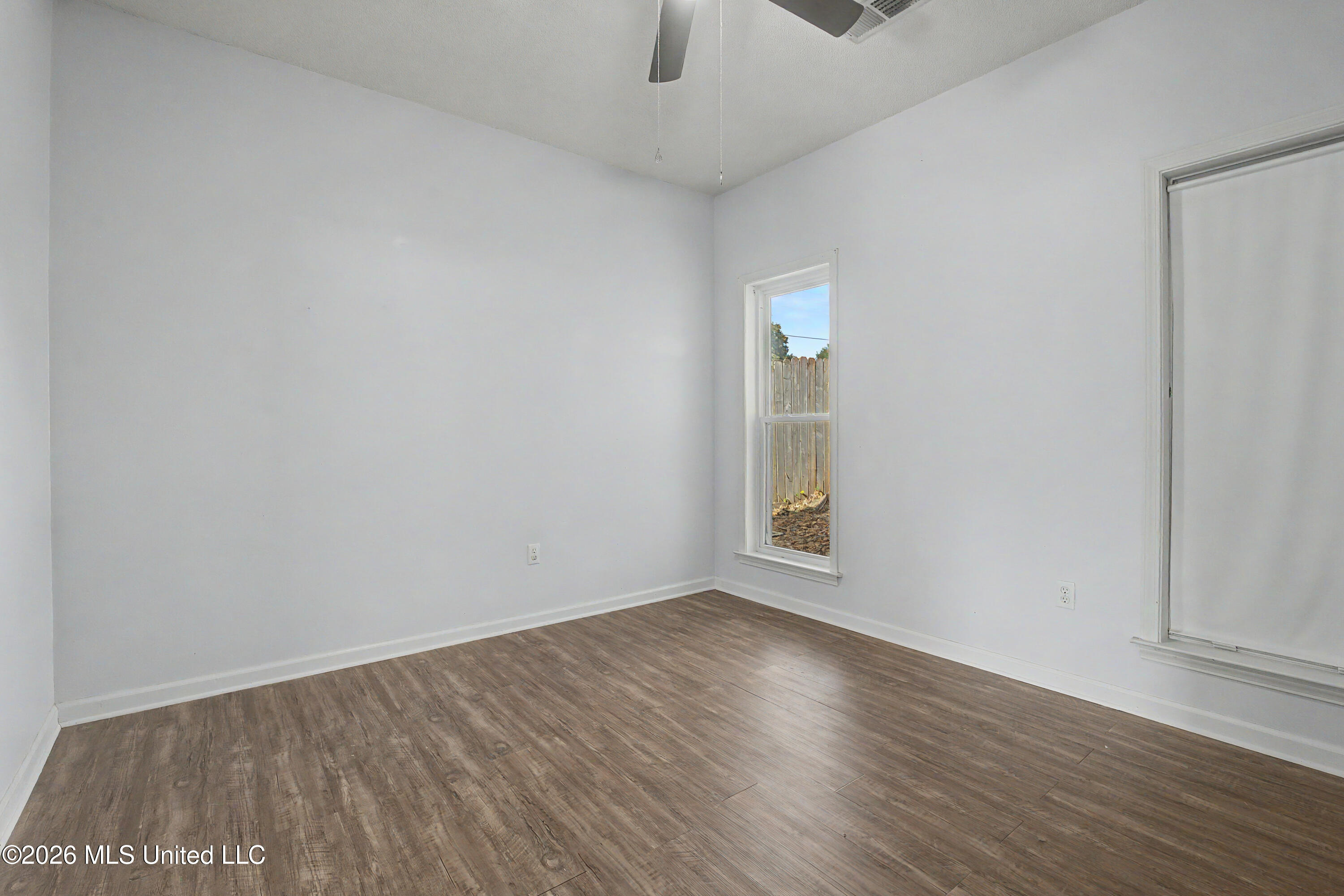 5960 Southridge Drive Property Photo 21