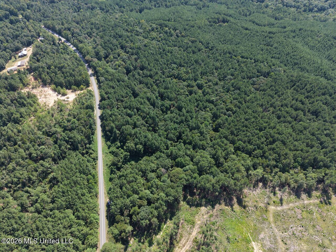 1669 Burt Jordan Road Property Photo 3
