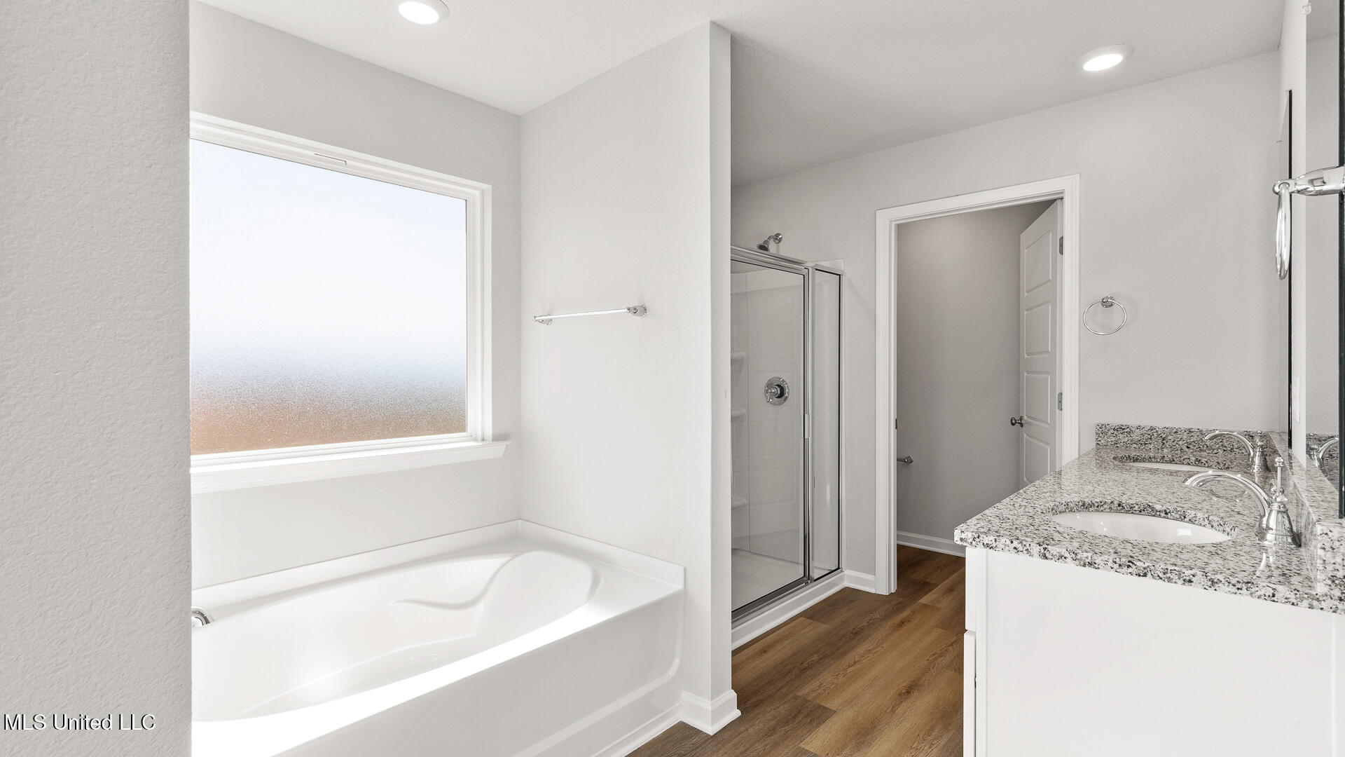 9348 Reserve Boulevard Property Photo 15