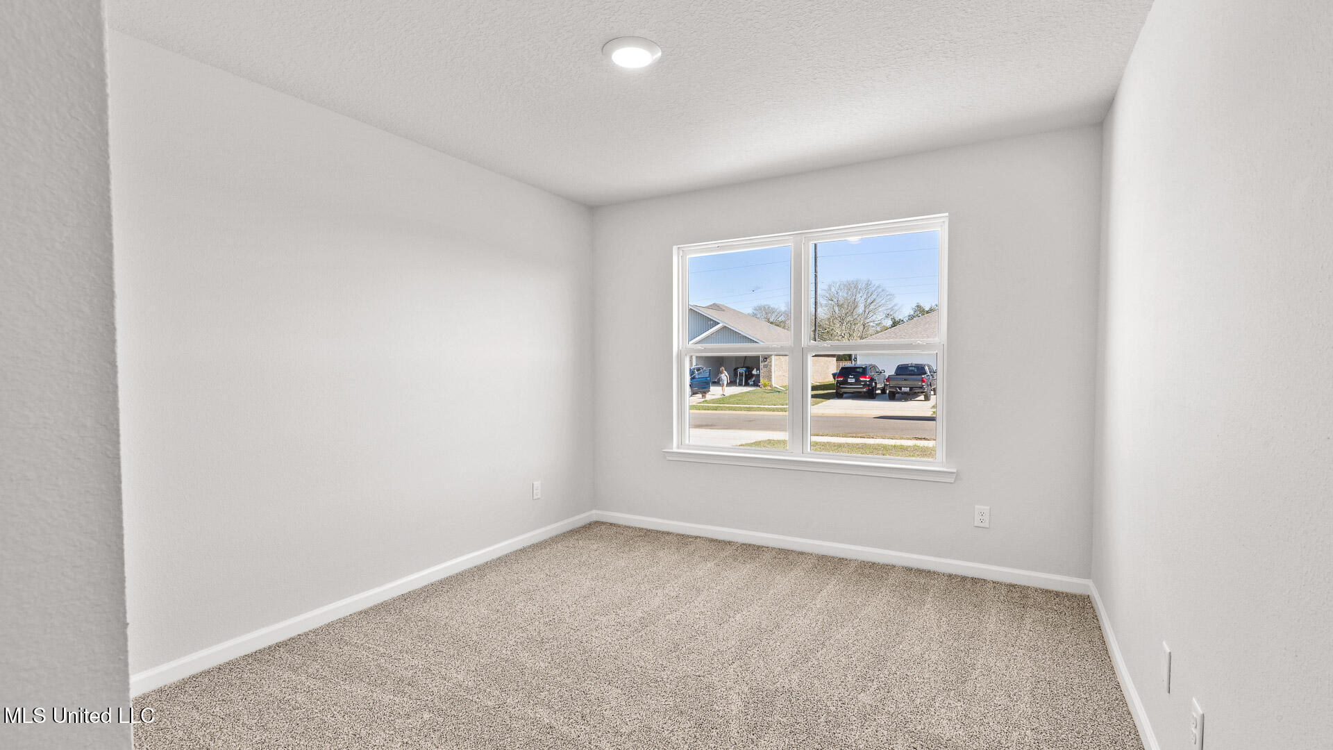 9348 Reserve Boulevard Property Photo 20