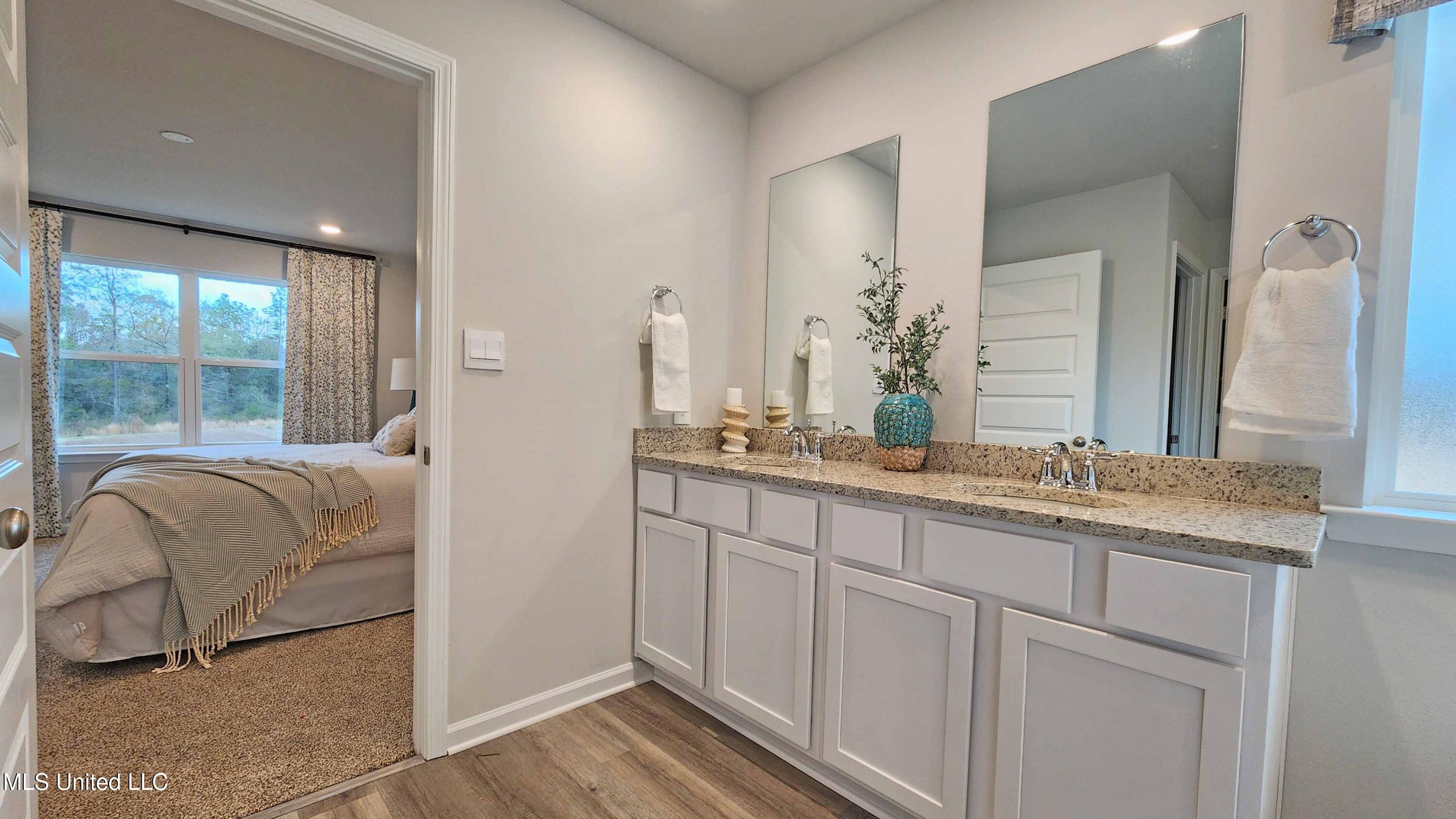 9338 Reserve Boulevard Property Photo 17