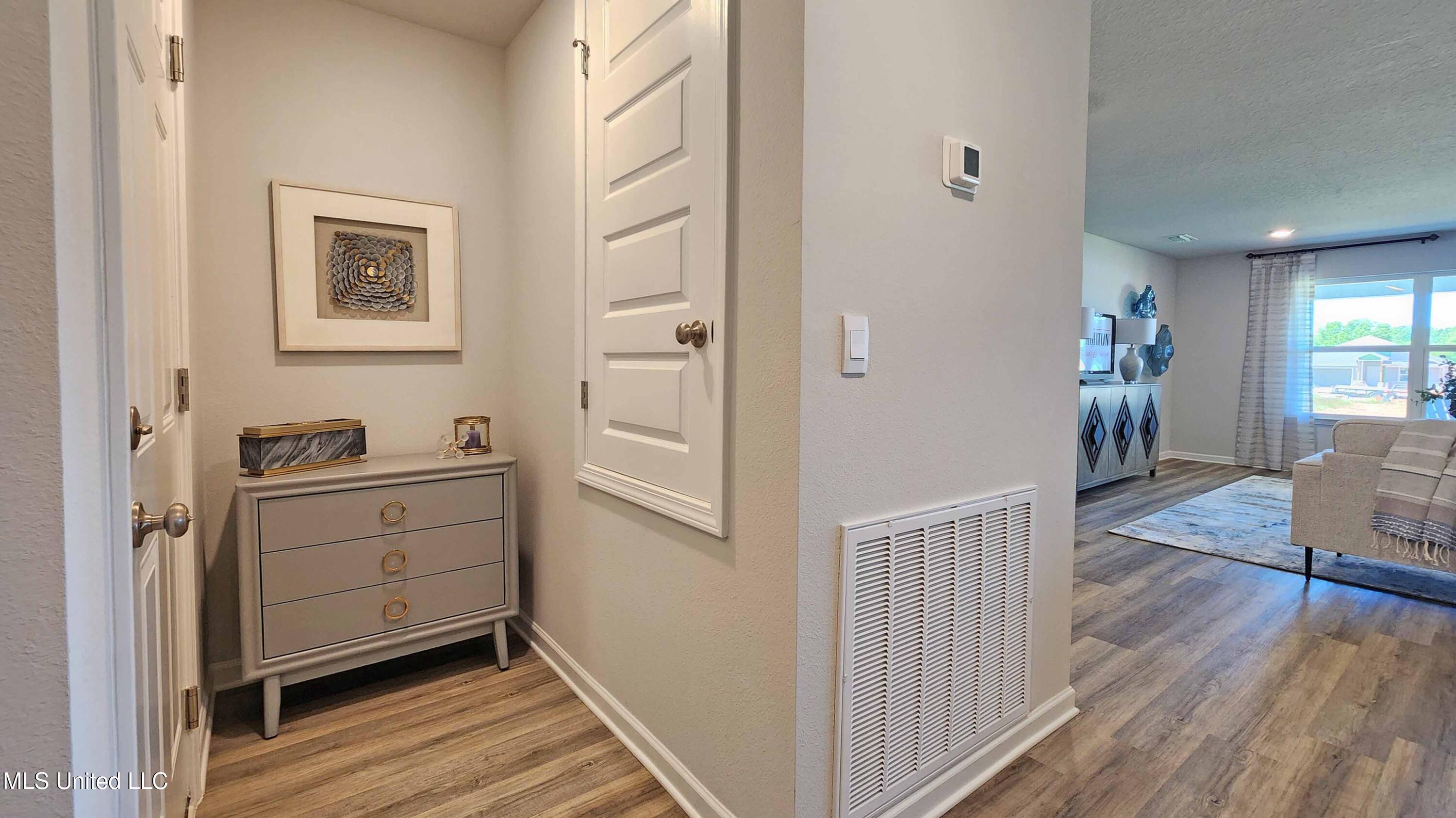 9328 Reserve Boulevard Property Photo 25