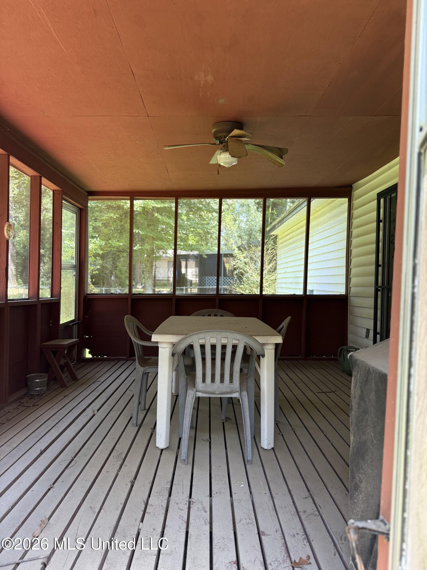 2803 Teresa Drive Property Photo 9