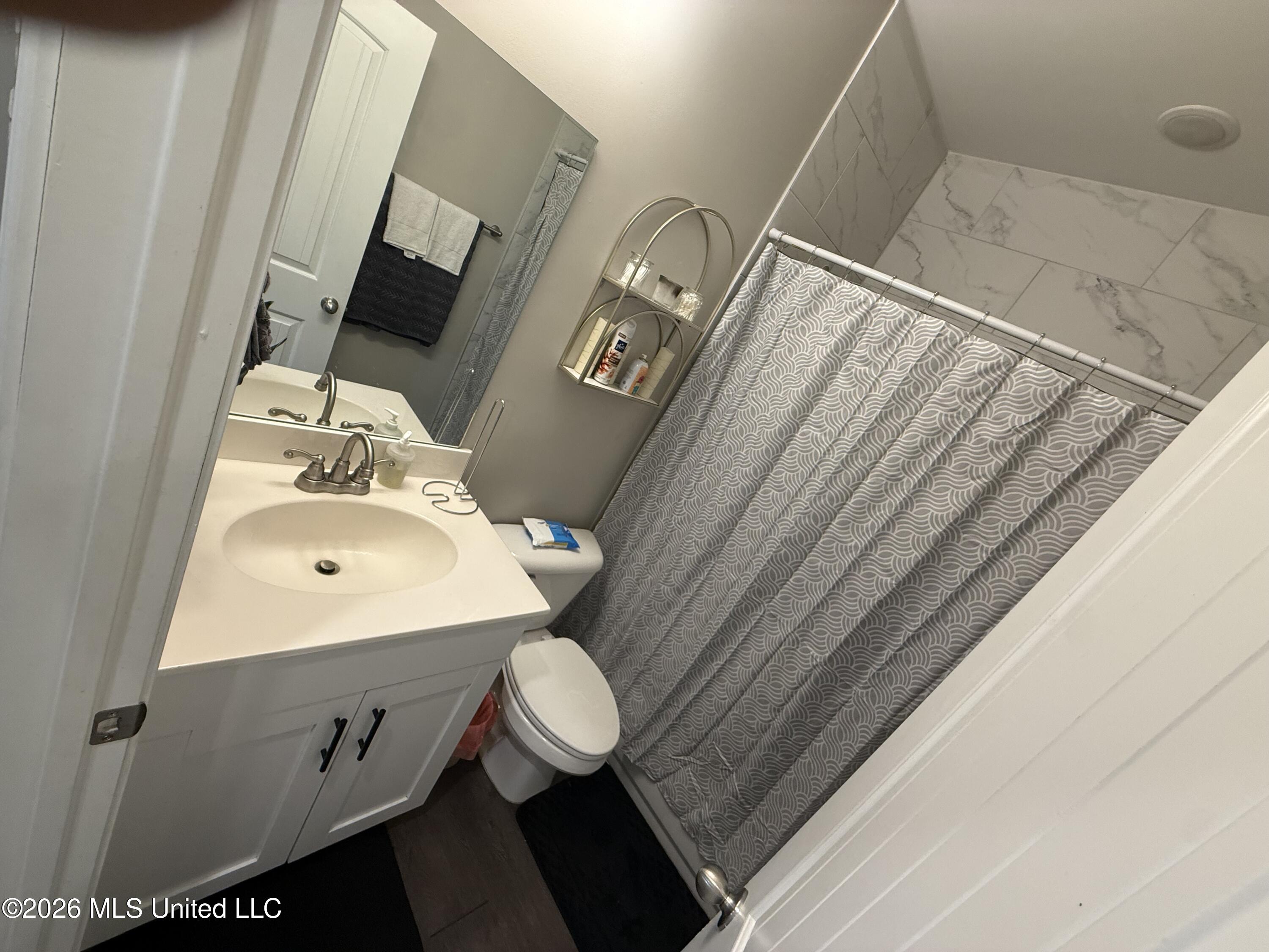 5849 Tucker Landing Property Photo 9