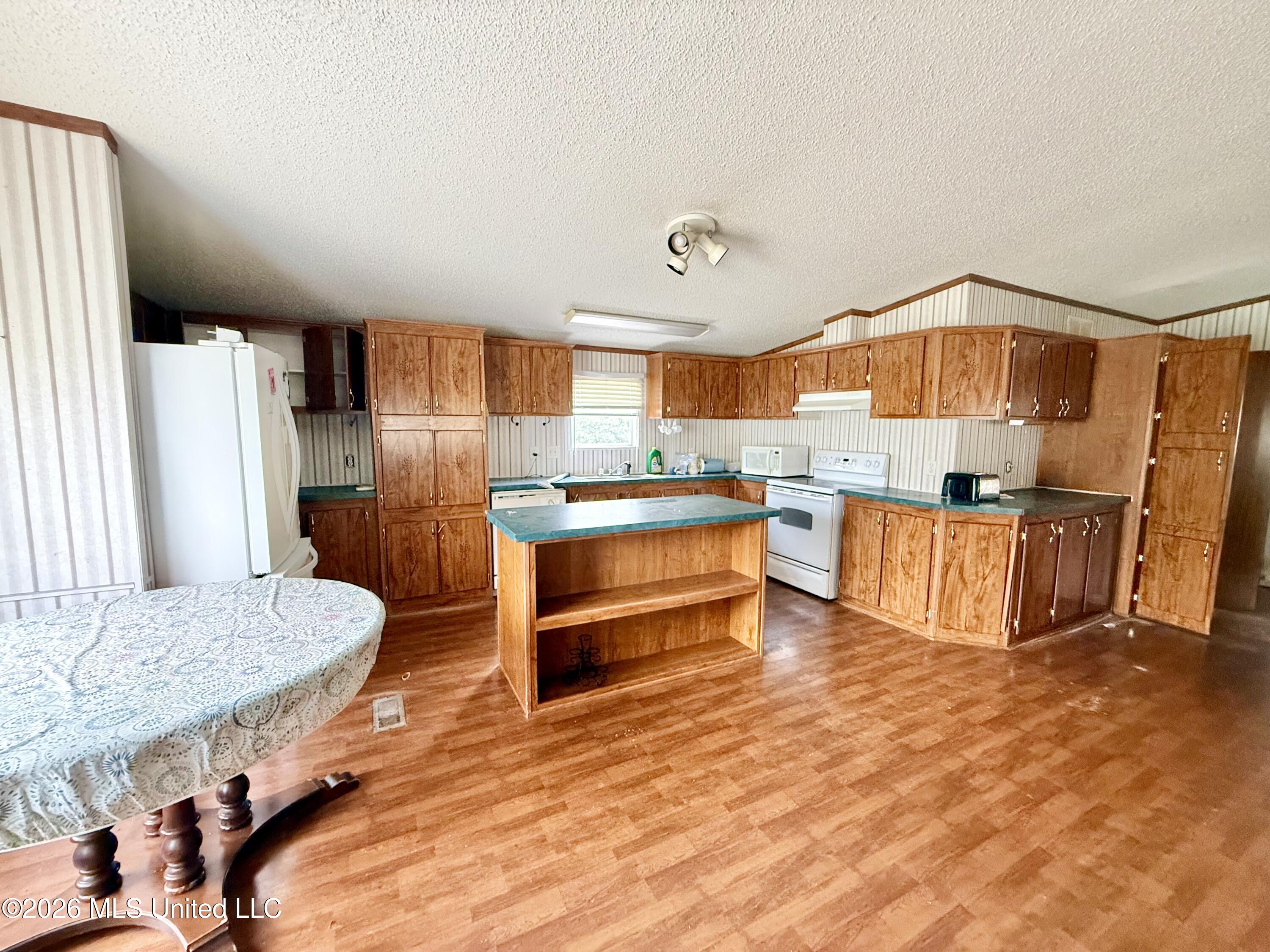 2157 Rhymes Road Property Photo 12