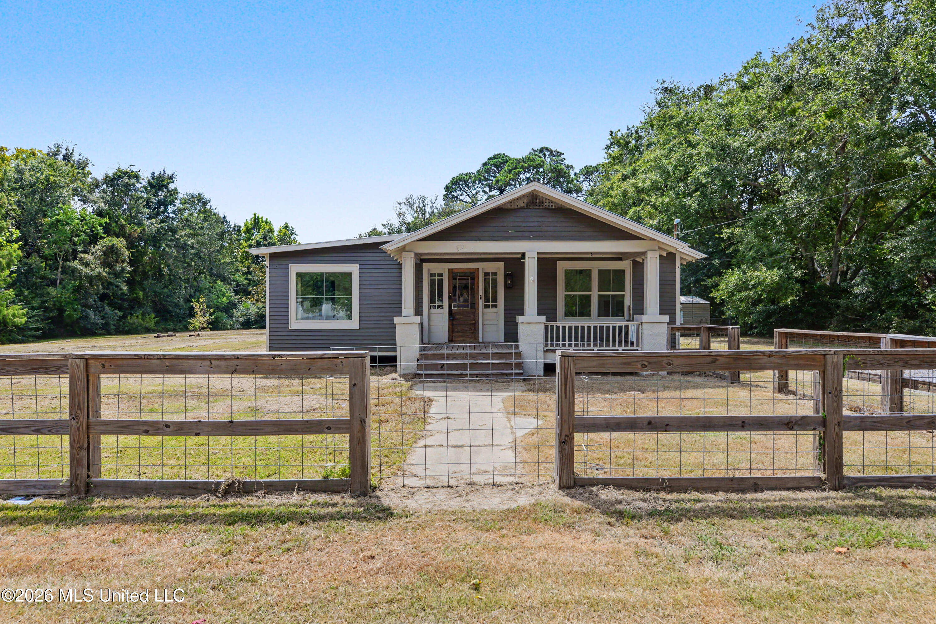 7101 Wayne Lane Property Photo 2