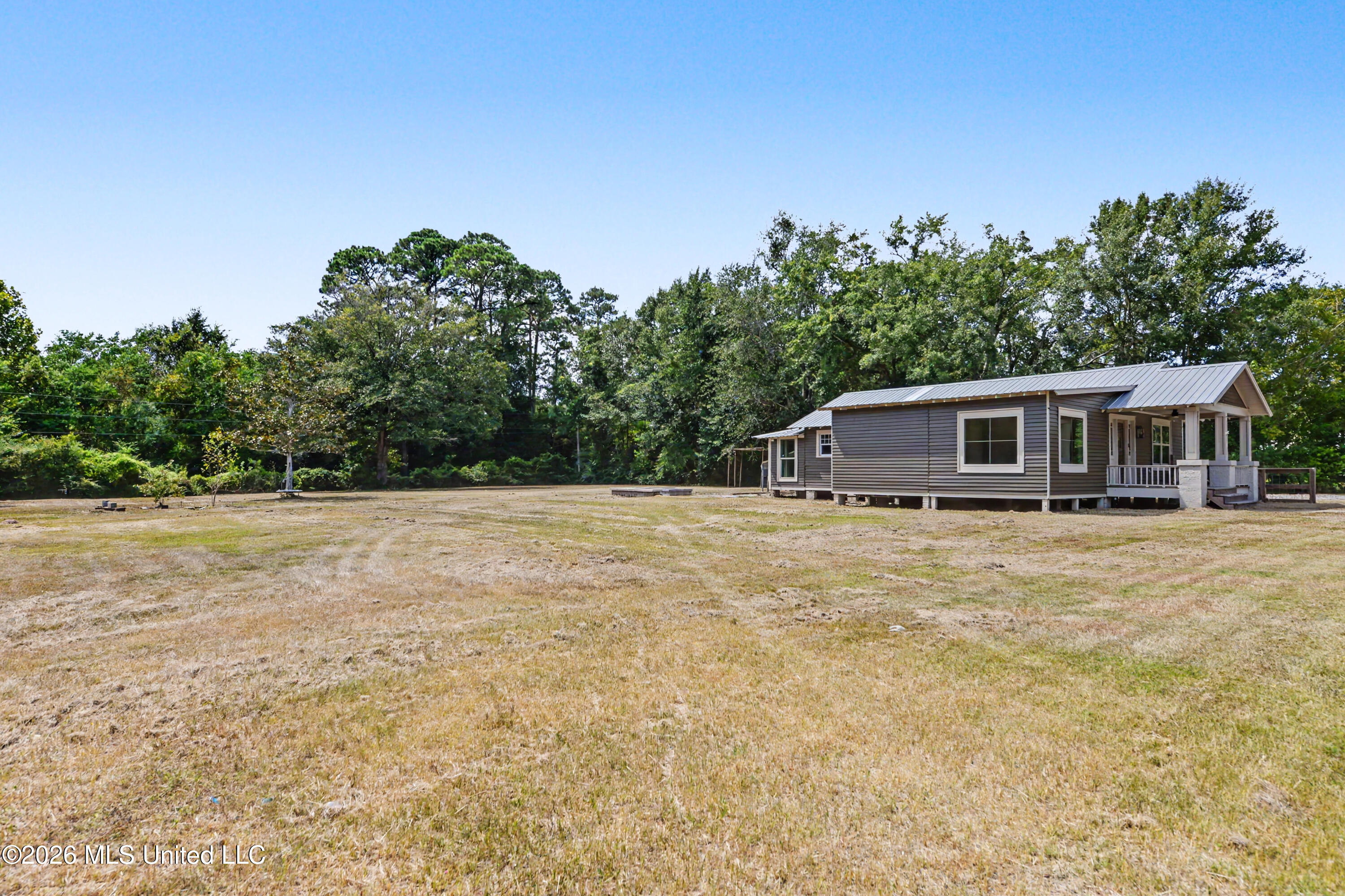 7101 Wayne Lane Property Photo 3