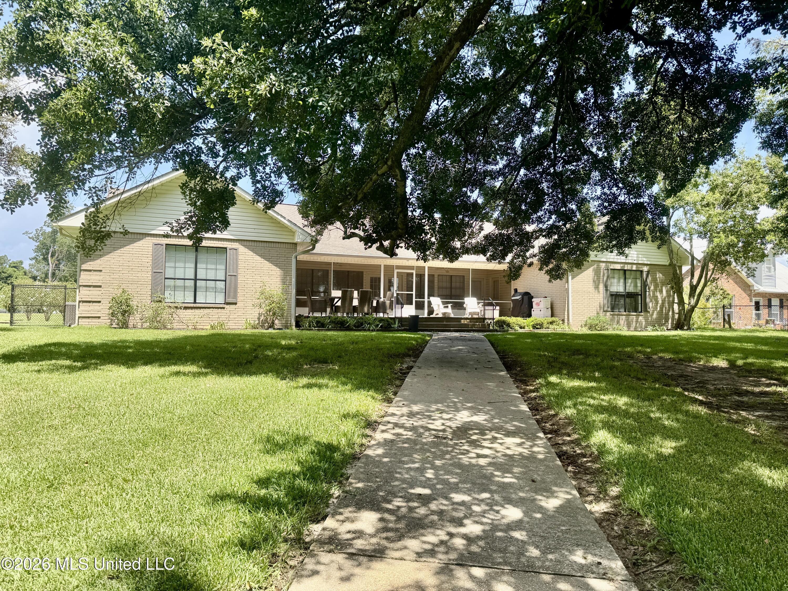 3324 Highway 569 Property Photo 15