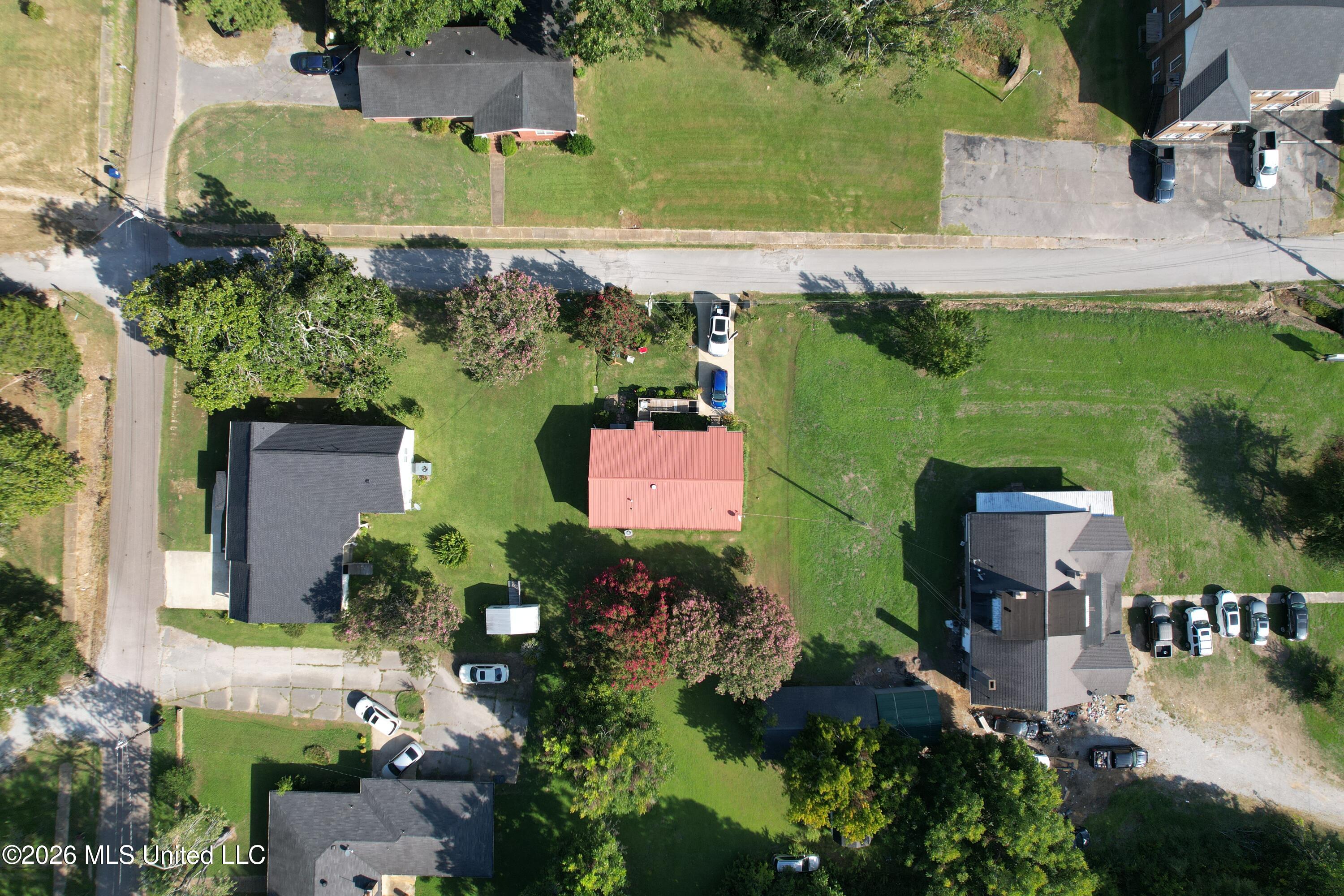 25 S Center Street Property Photo 9
