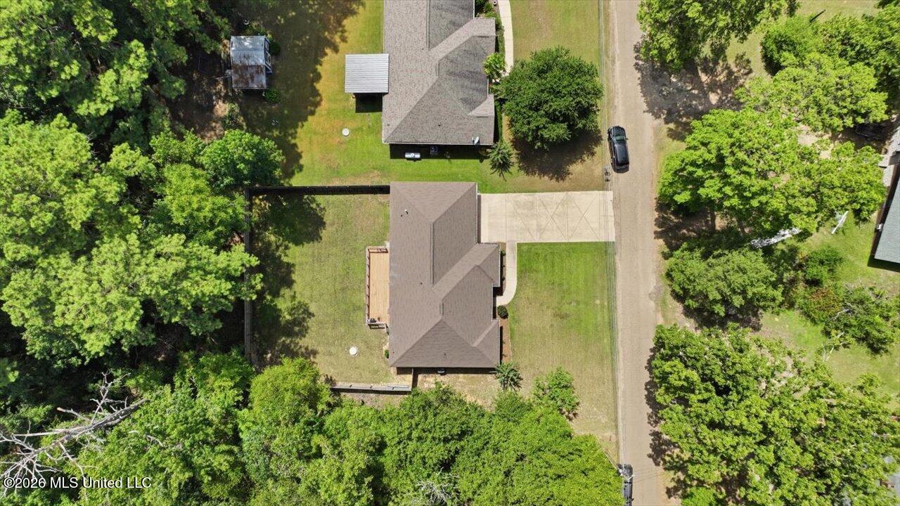 407 Pine Ridge Road Property Photo 7