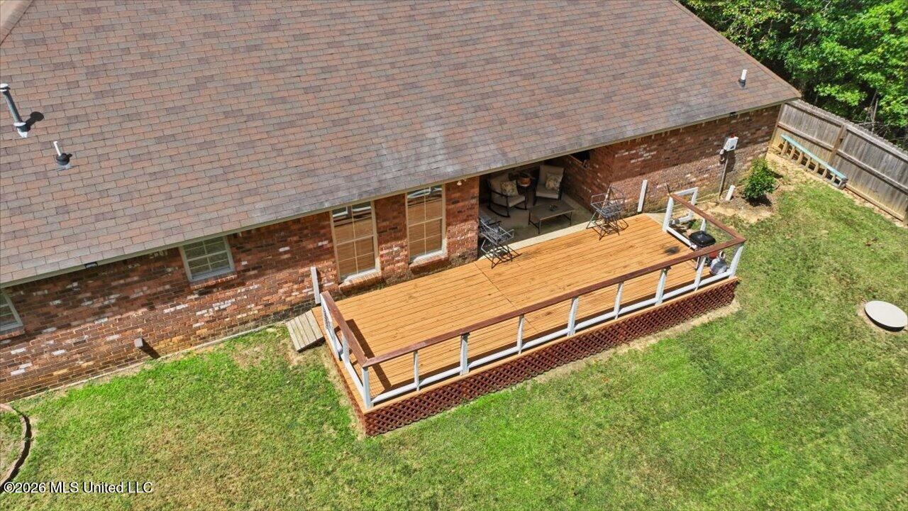 407 Pine Ridge Road Property Photo 8
