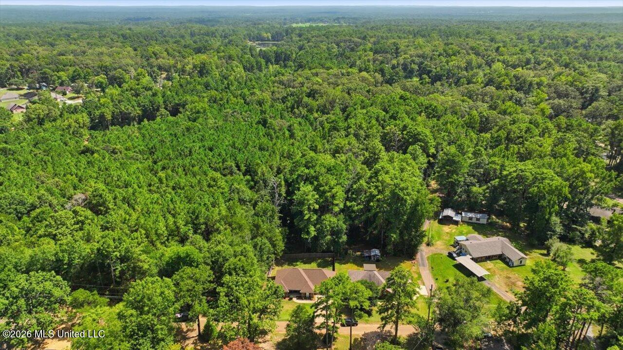 407 Pine Ridge Road Property Photo 11