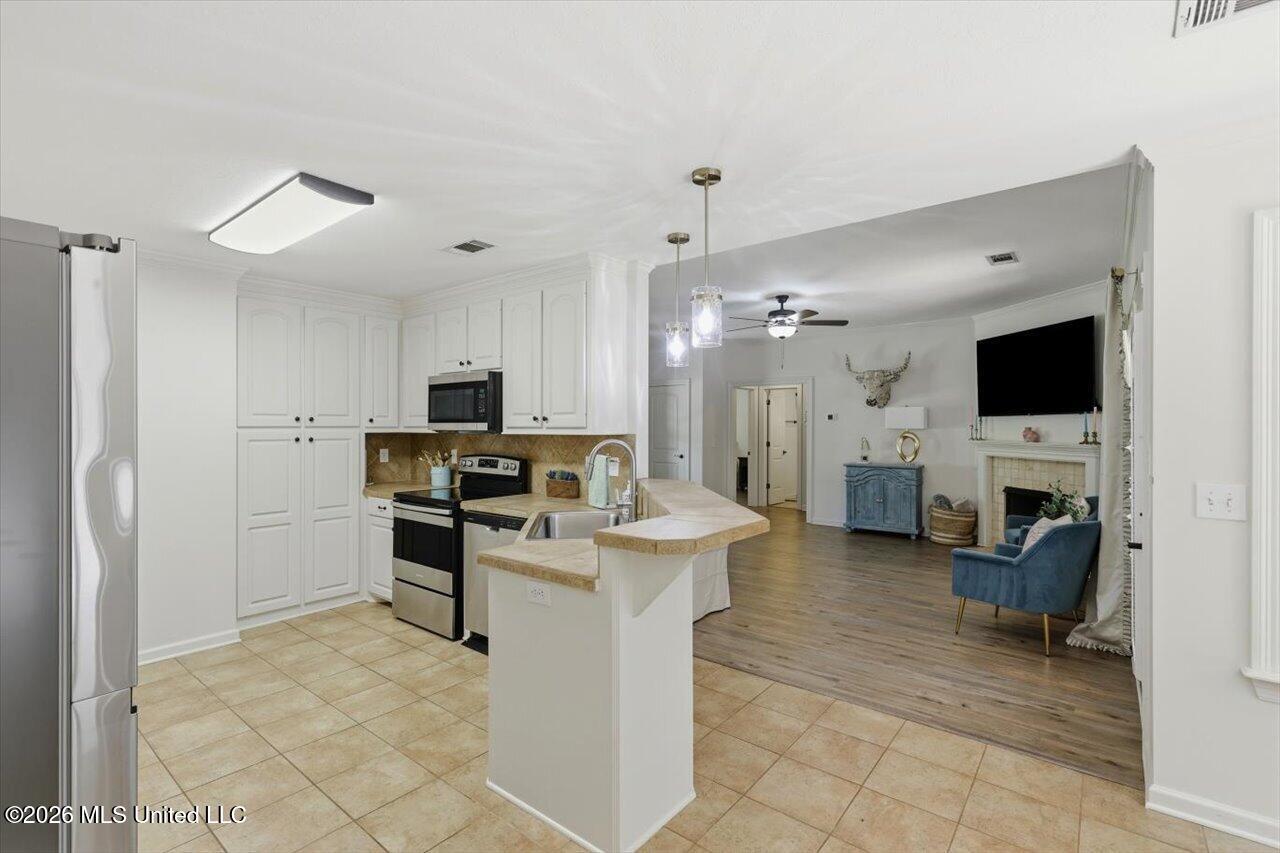407 Pine Ridge Road Property Photo 23