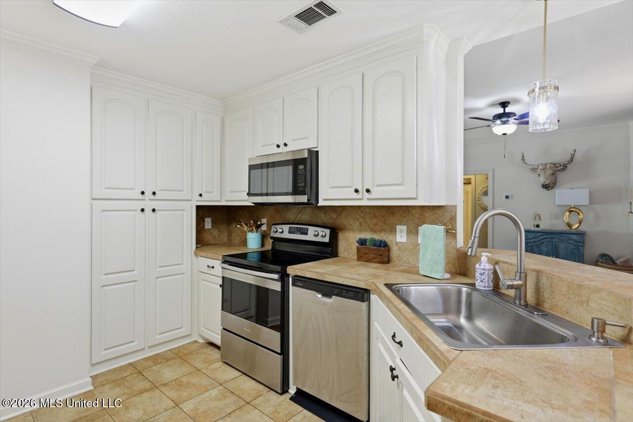 407 Pine Ridge Road Property Photo 25