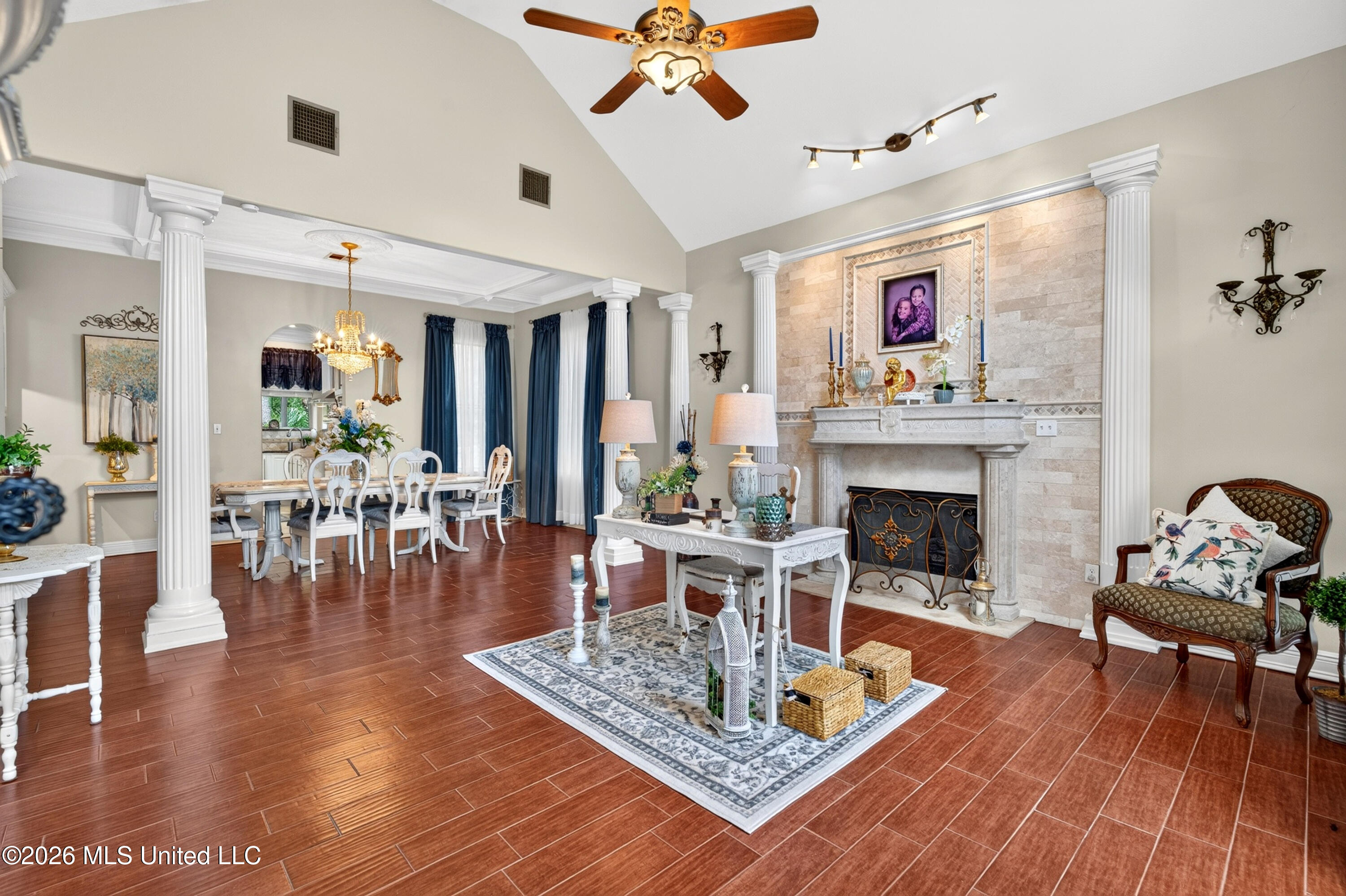 28 Lands End Property Photo 15