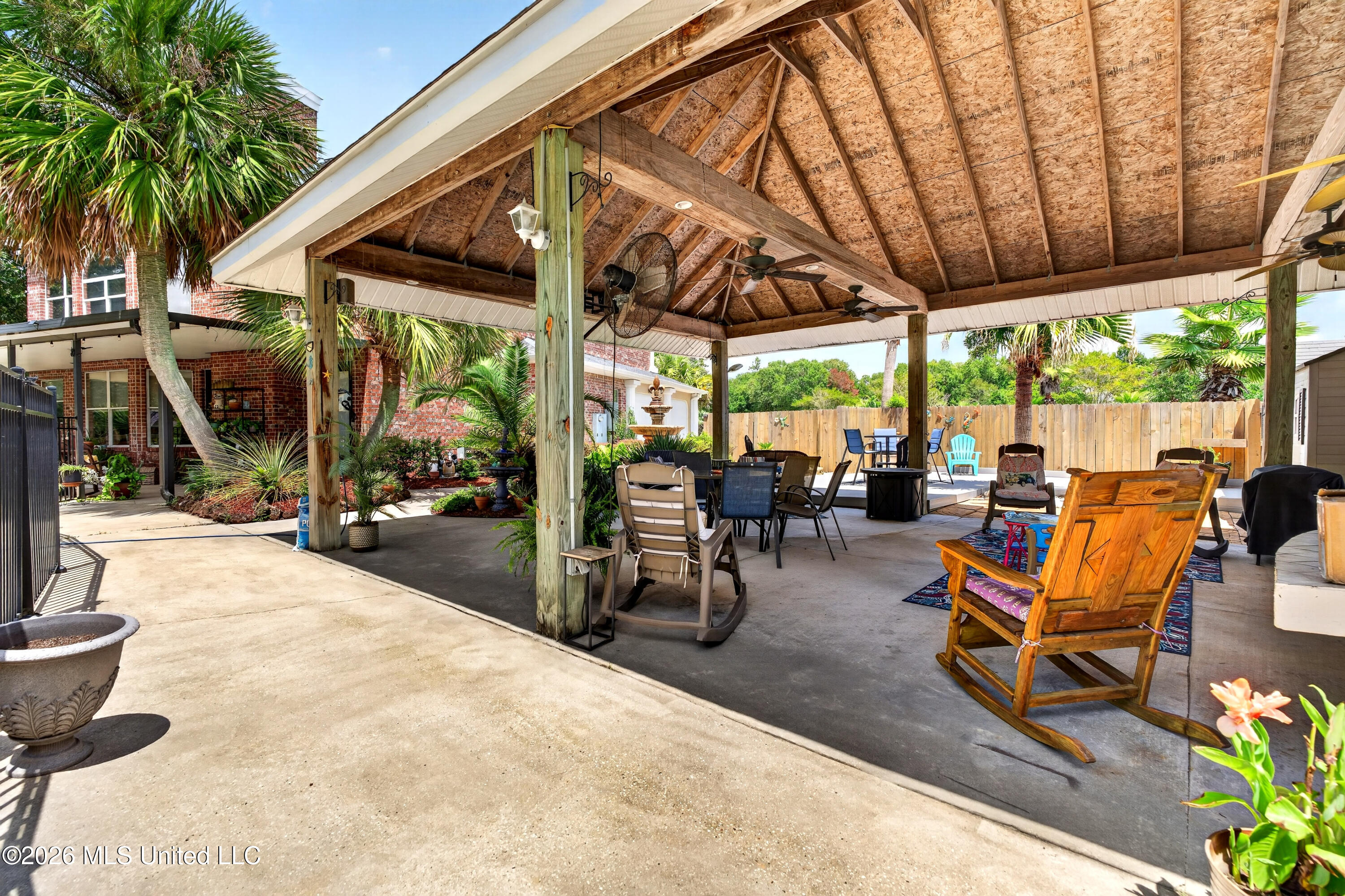 28 Lands End Property Photo 87