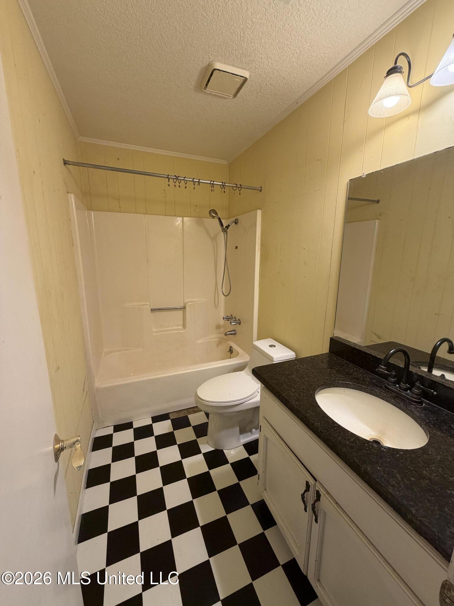 149 Henderson Drive Property Photo 8