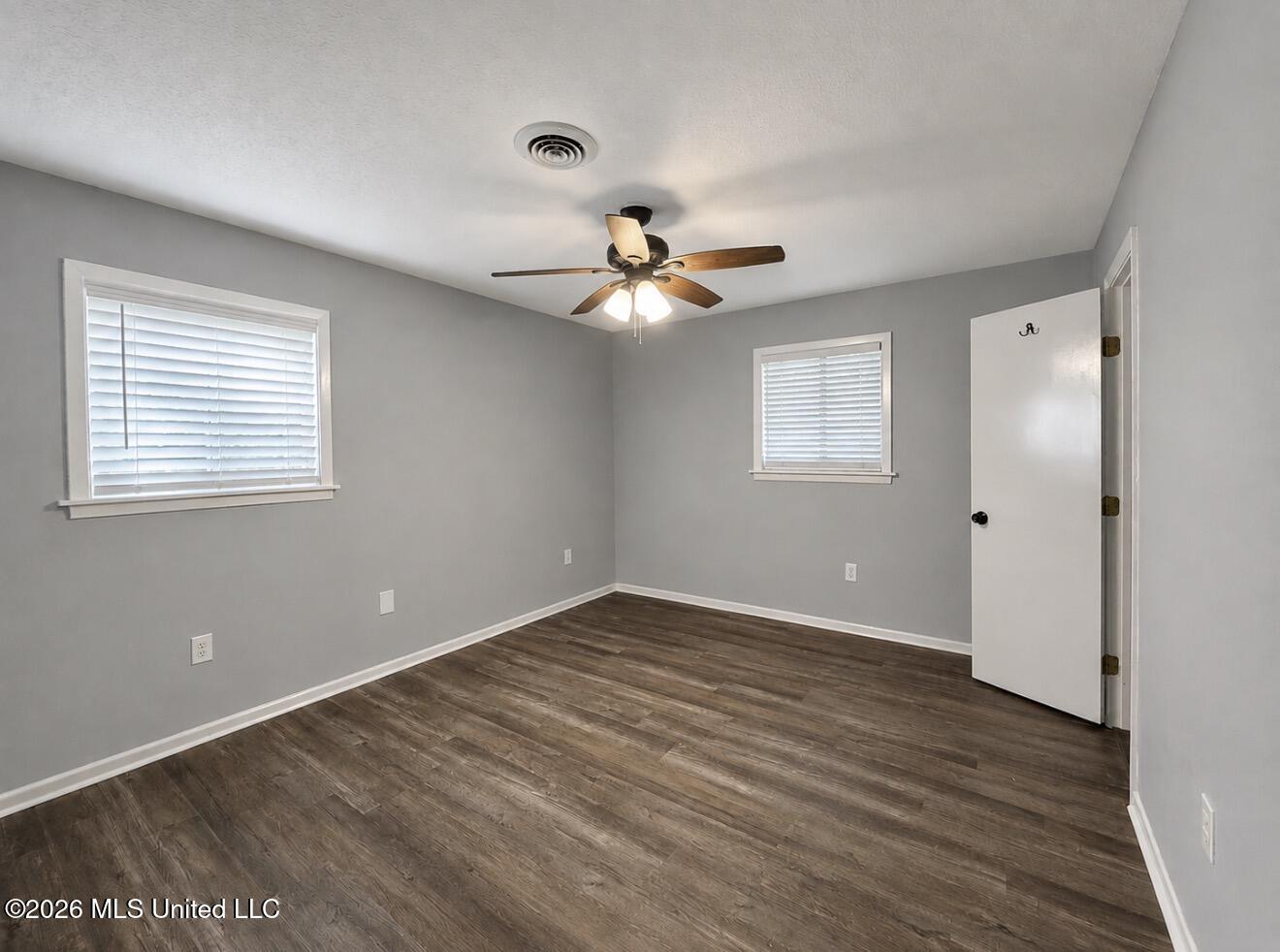 1016 Tanglewood Drive Property Photo 8