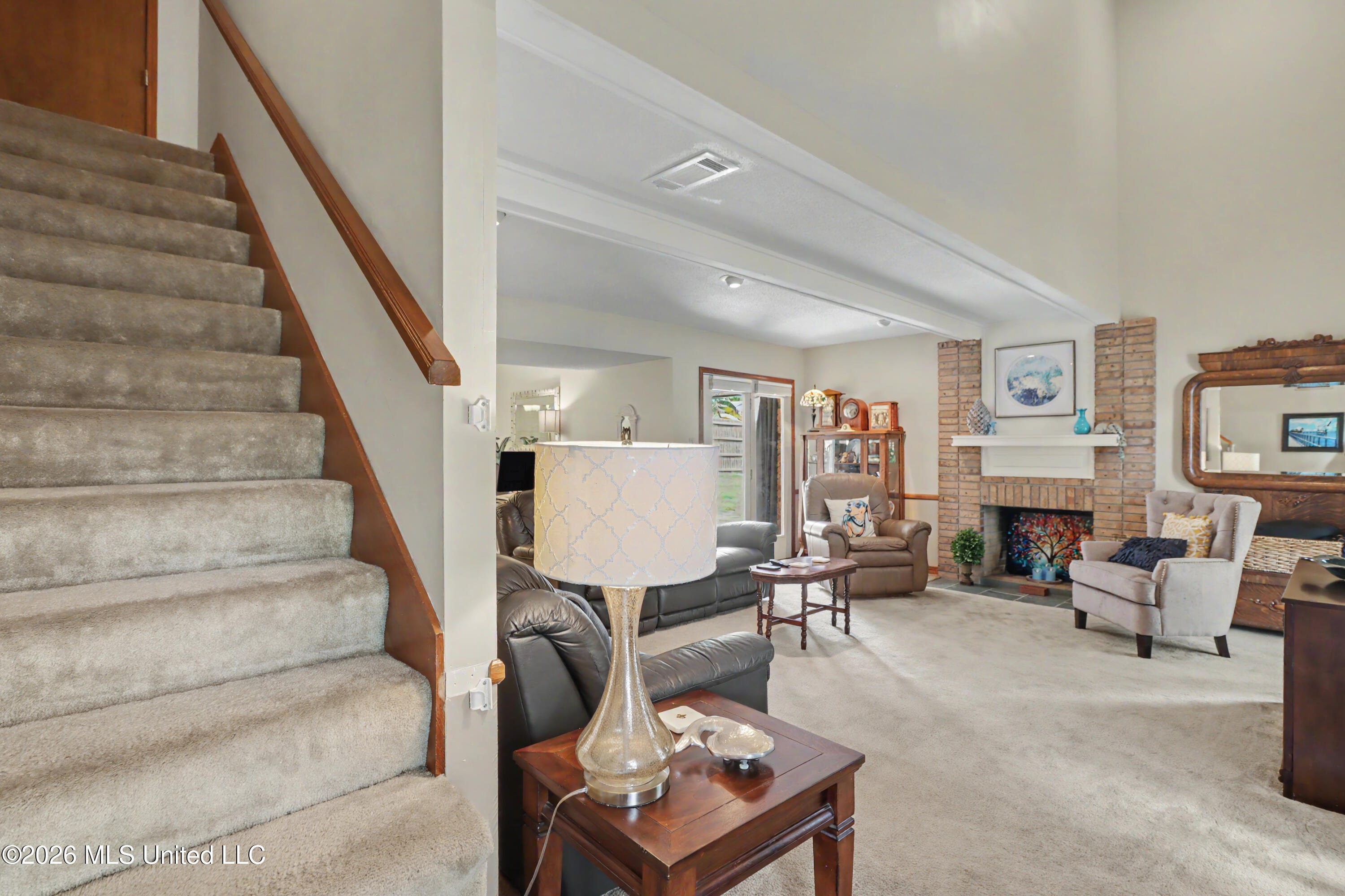 2382 Park Place Drive Property Photo 6