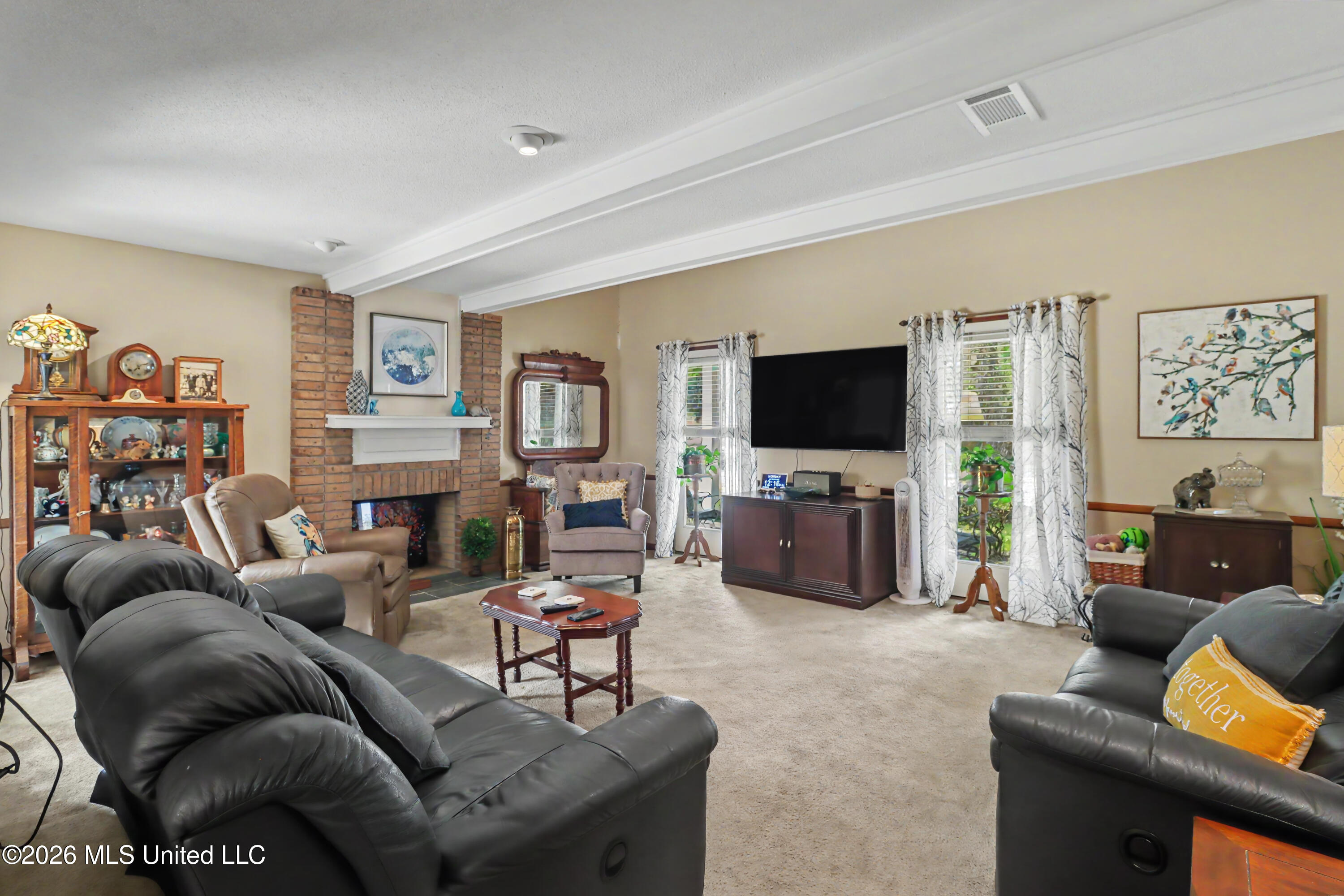 2382 Park Place Drive Property Photo 7