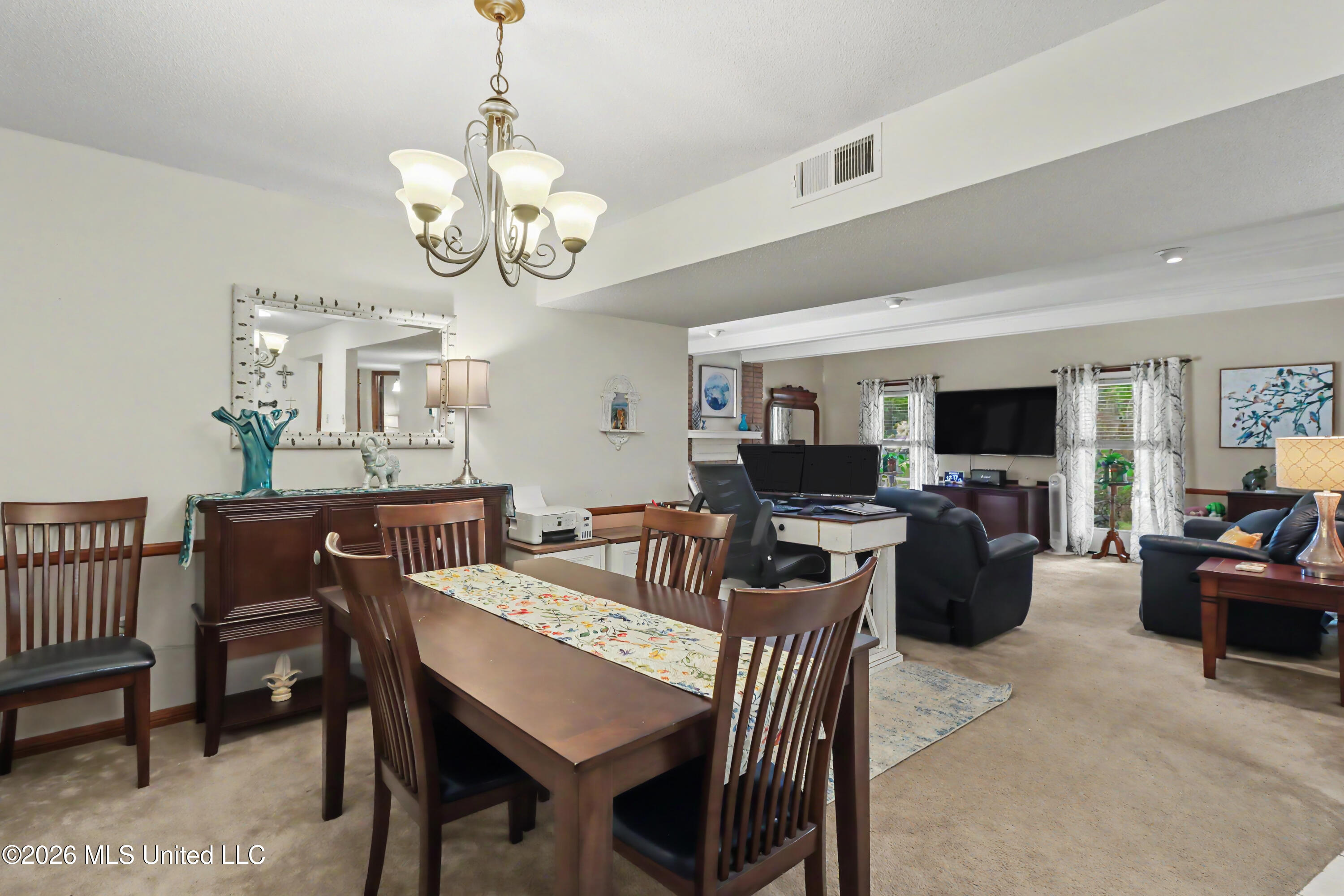 2382 Park Place Drive Property Photo 9