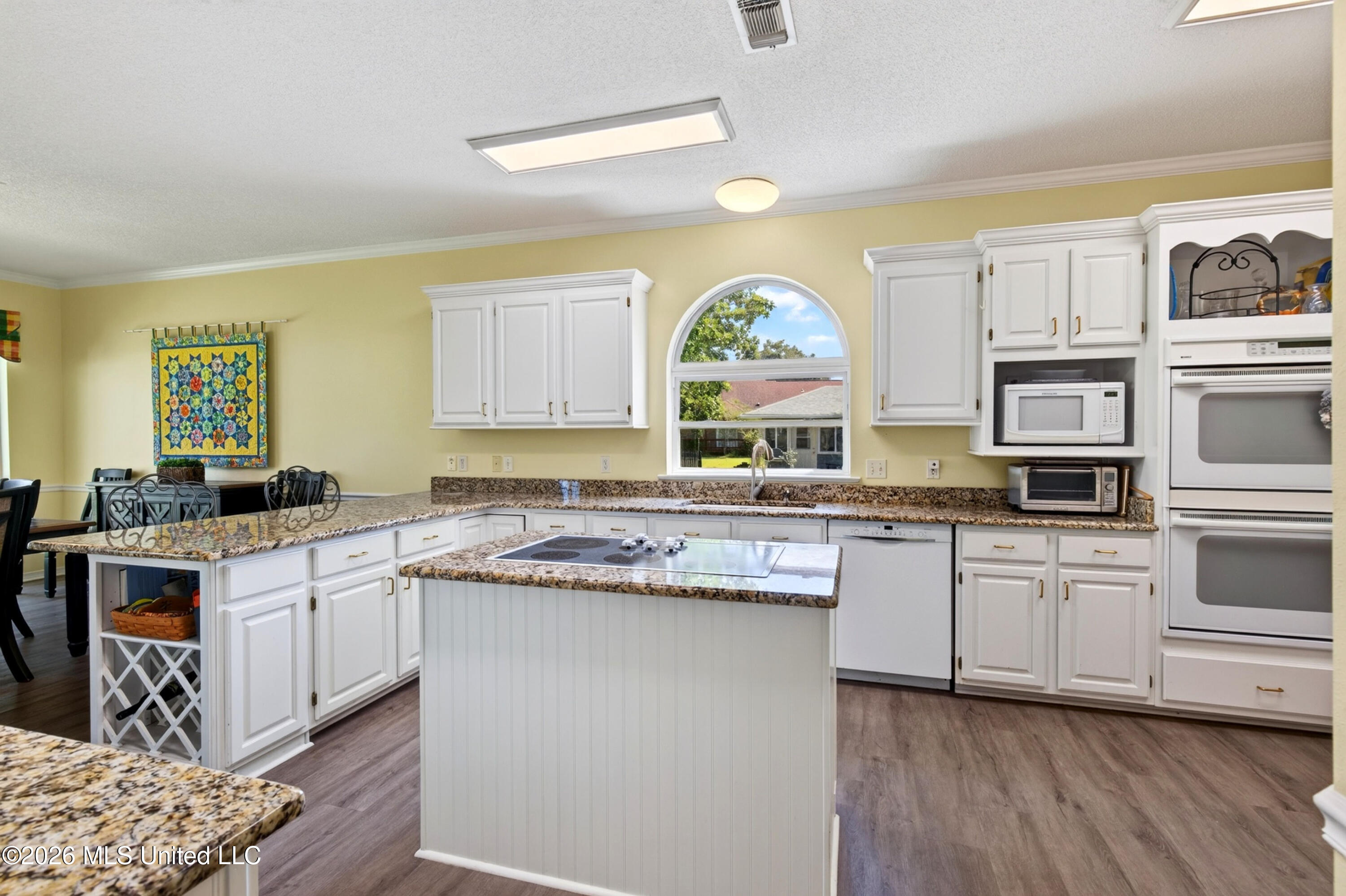 56135 E Diamondhead Drive Property Photo 16