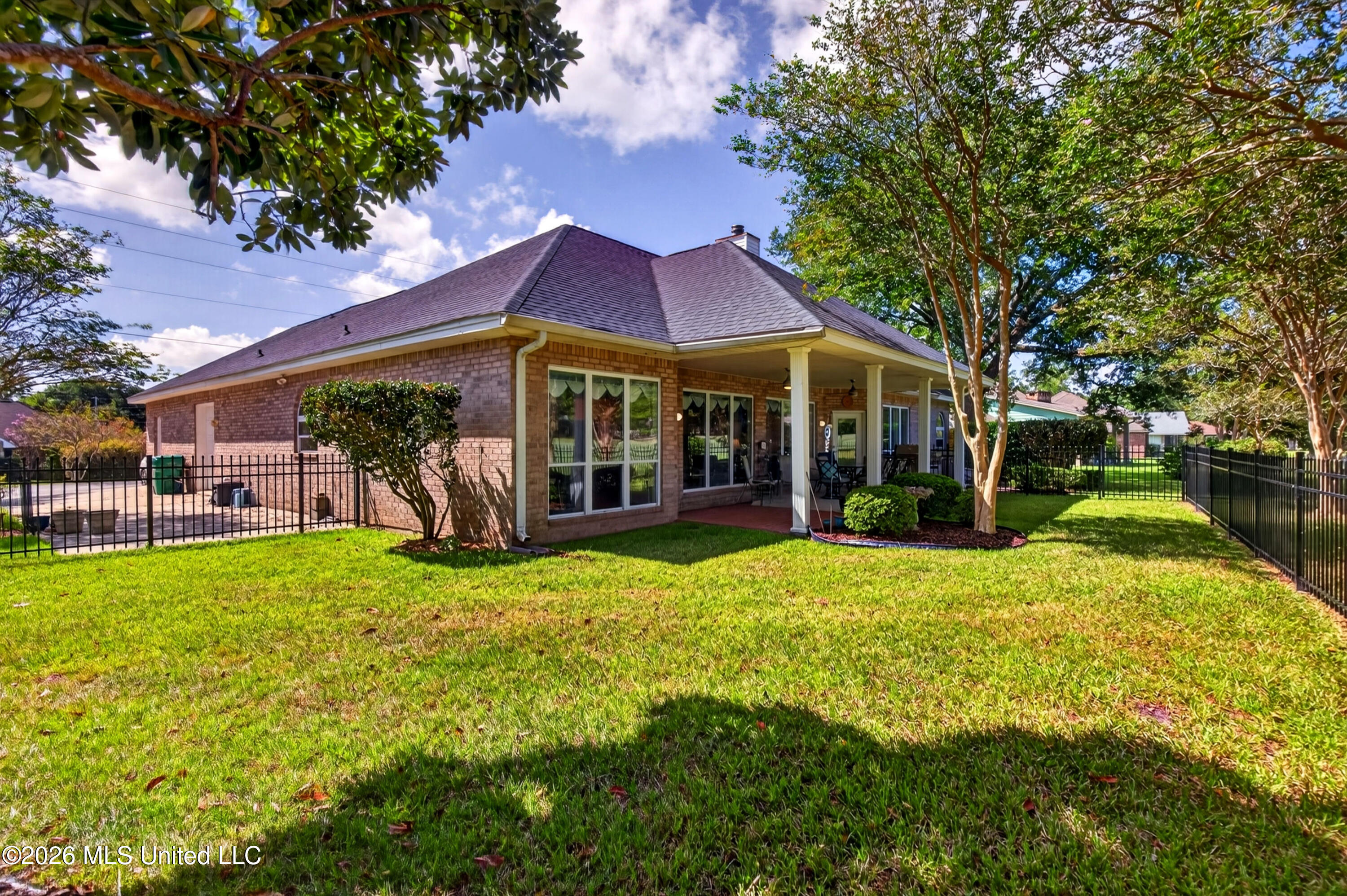 56135 E Diamondhead Drive Property Photo 38