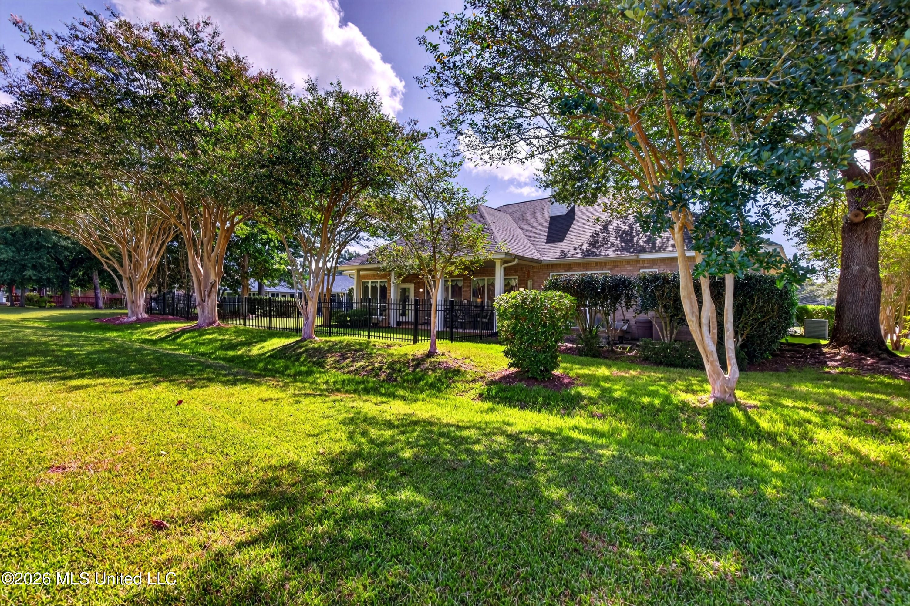 56135 E Diamondhead Drive Property Photo 42