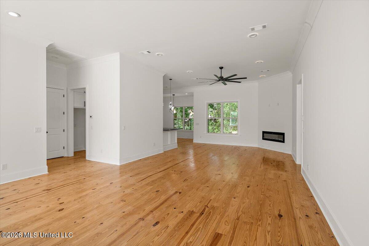 304 Millcreek Drive Property Photo 4
