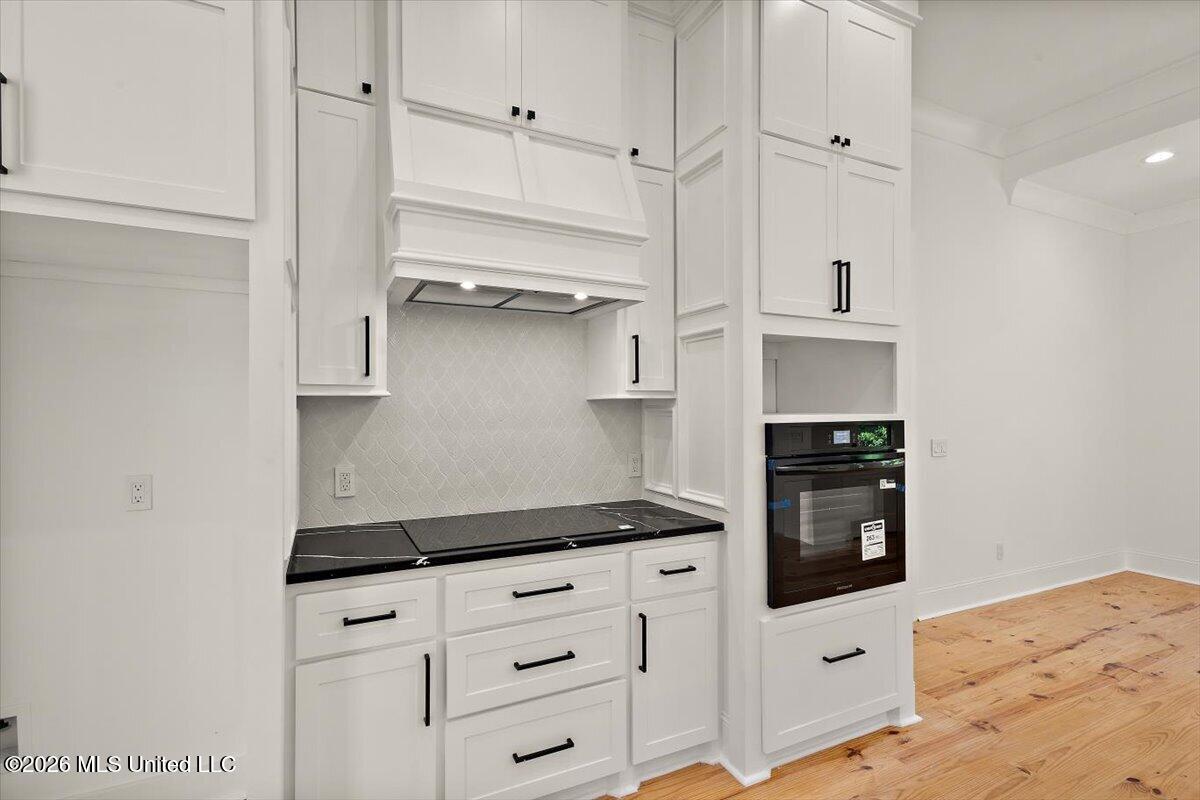 304 Millcreek Drive Property Photo 9