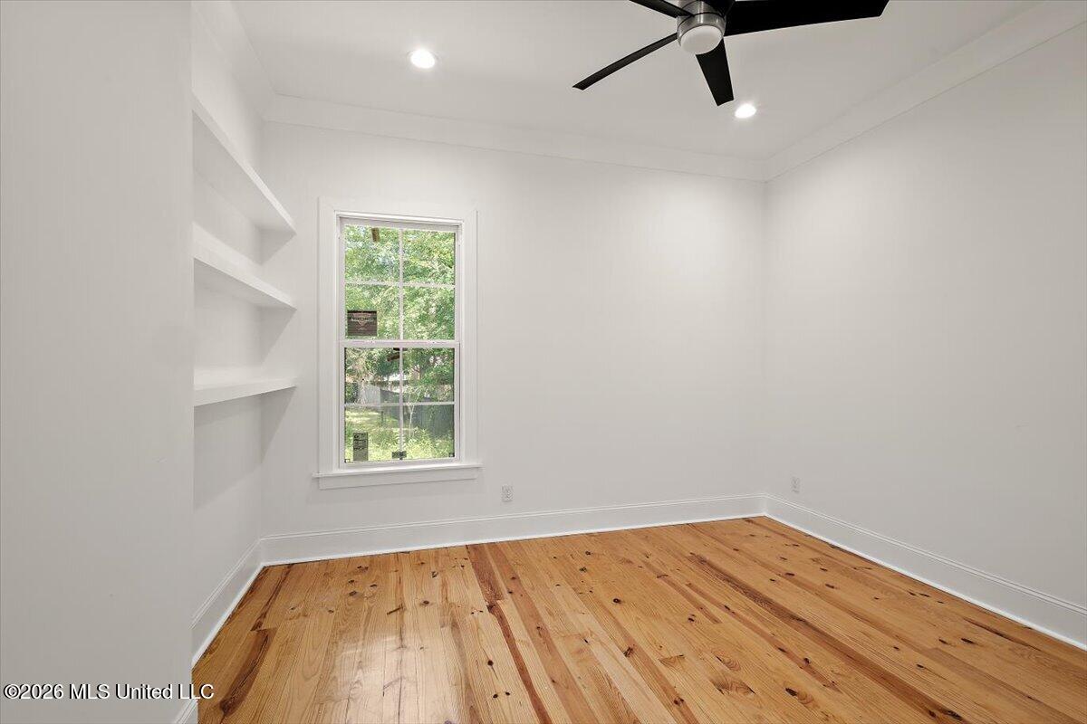 304 Millcreek Drive Property Photo 13