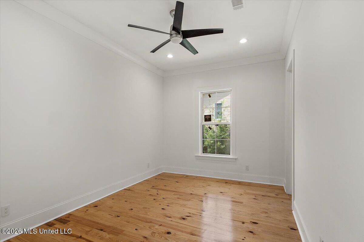304 Millcreek Drive Property Photo 16