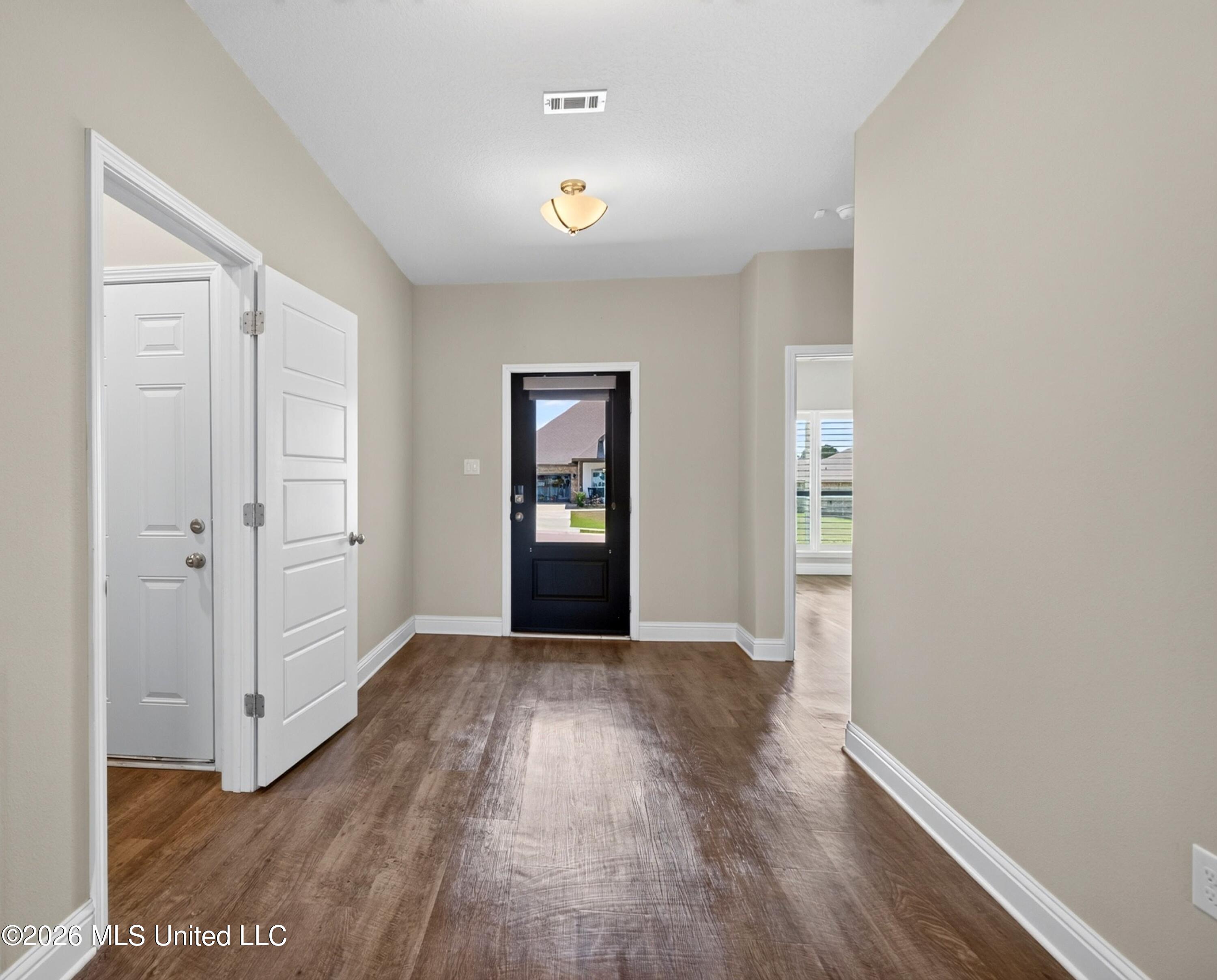 15159 Windmill Ridge Parkway Property Photo 3