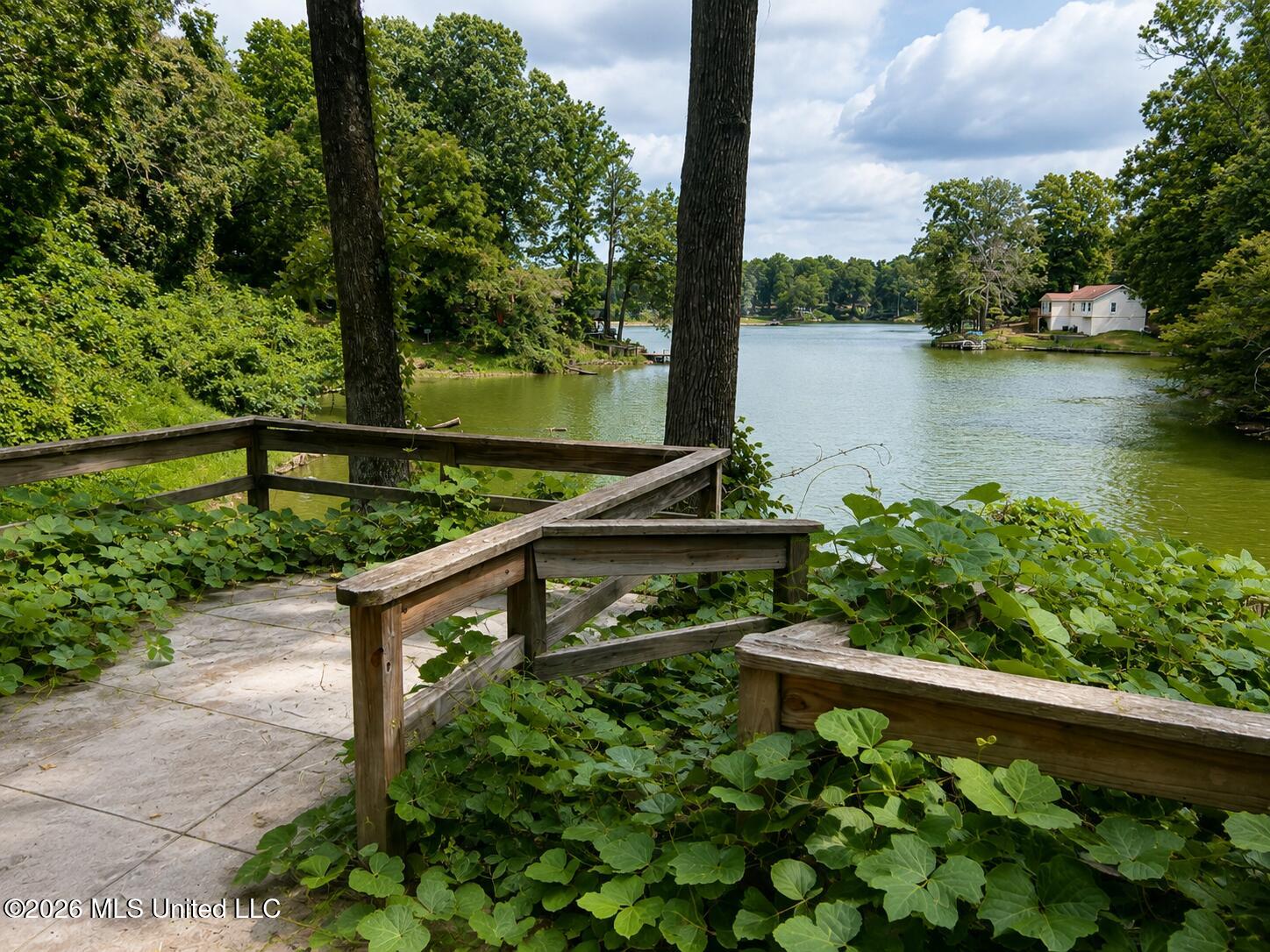 3256 Monans Rill Cove Property Photo 5