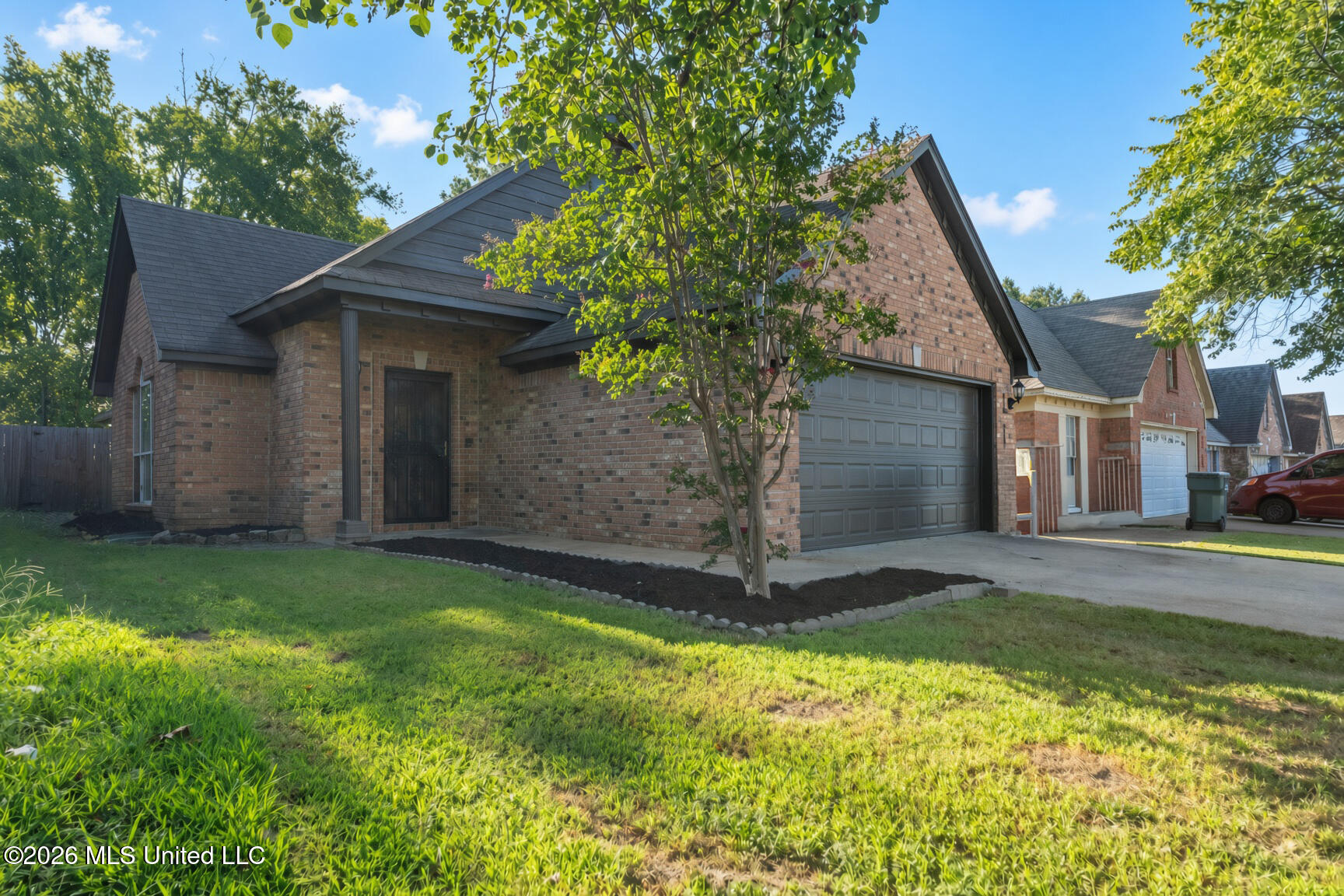 7870 Chesterfield Drive Property Photo 2