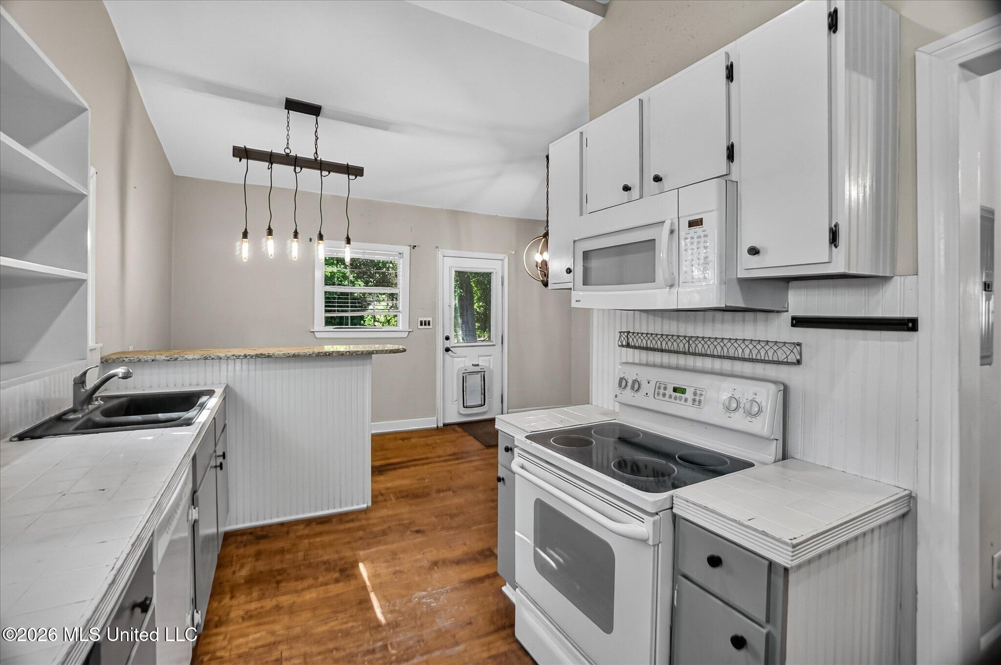 1108 Live Oak Avenue Property Photo 3
