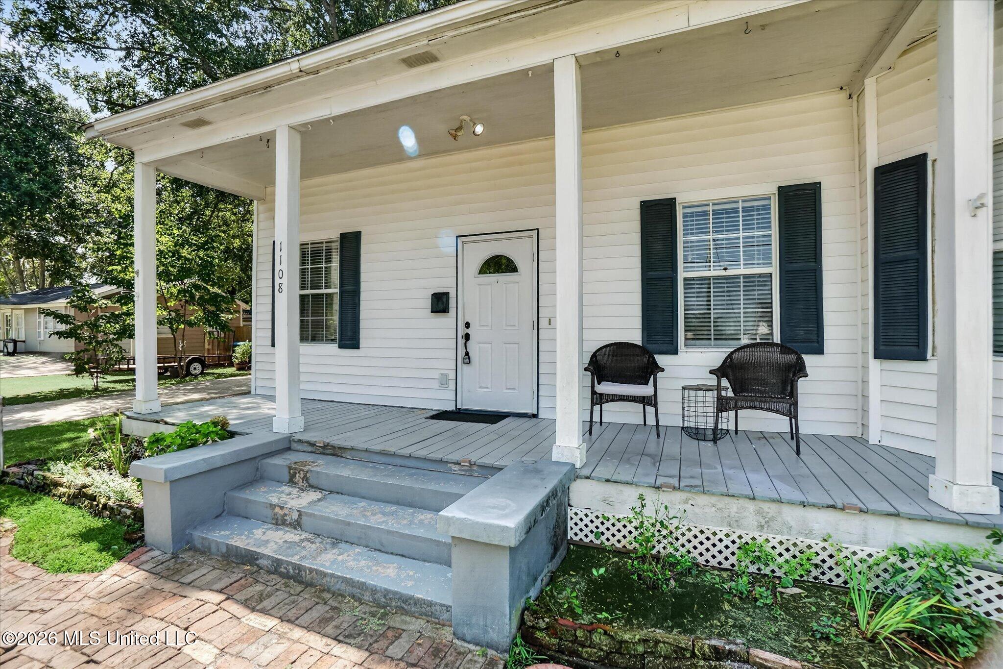 1108 Live Oak Avenue Property Photo 16