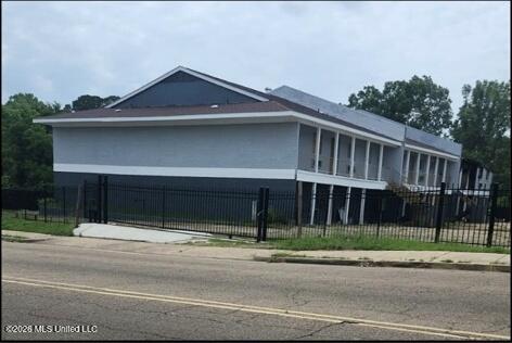 1115 Raymond Road