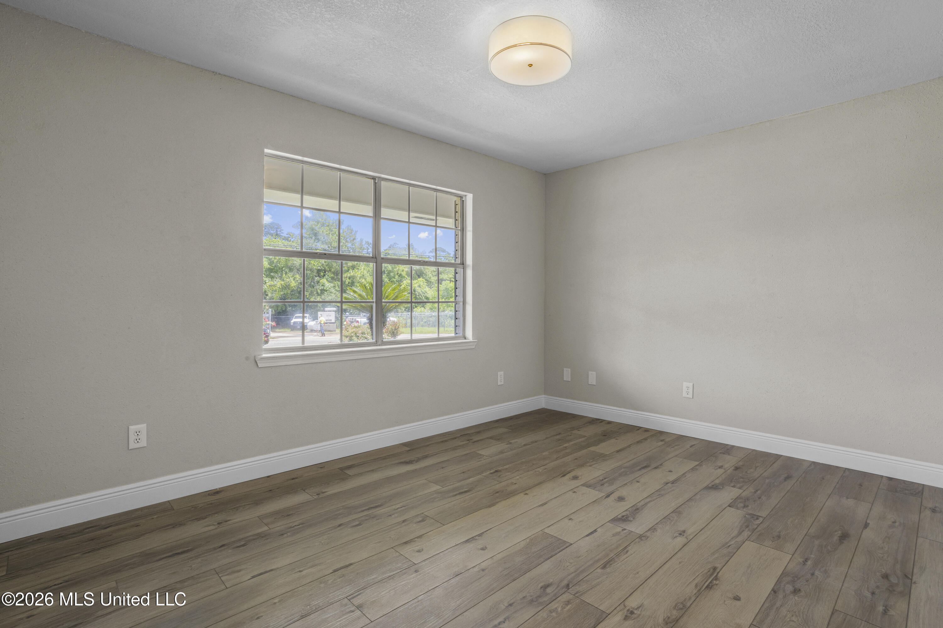 371 Lakeview Boulevard Property Photo 25
