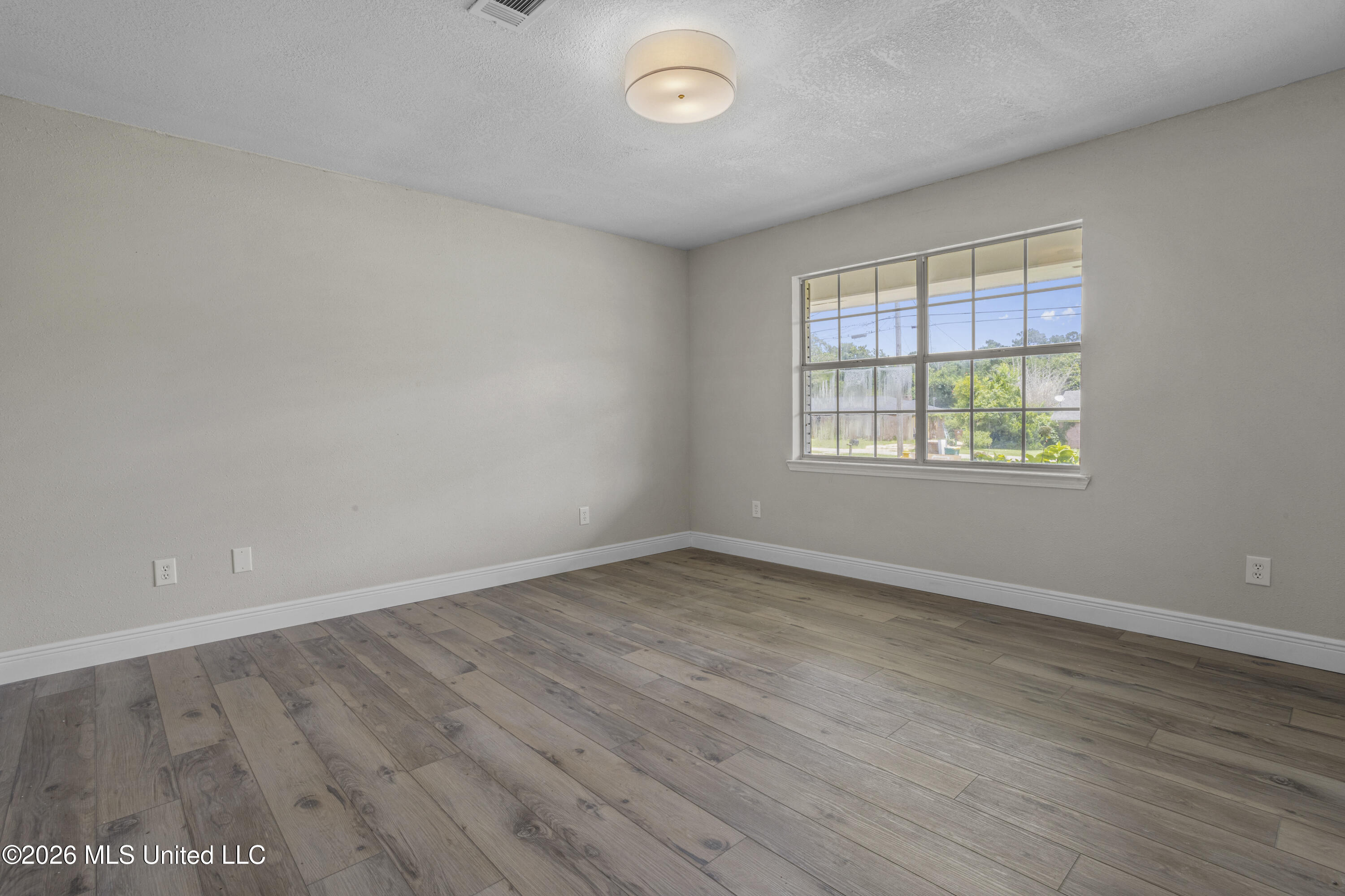 371 Lakeview Boulevard Property Photo 26