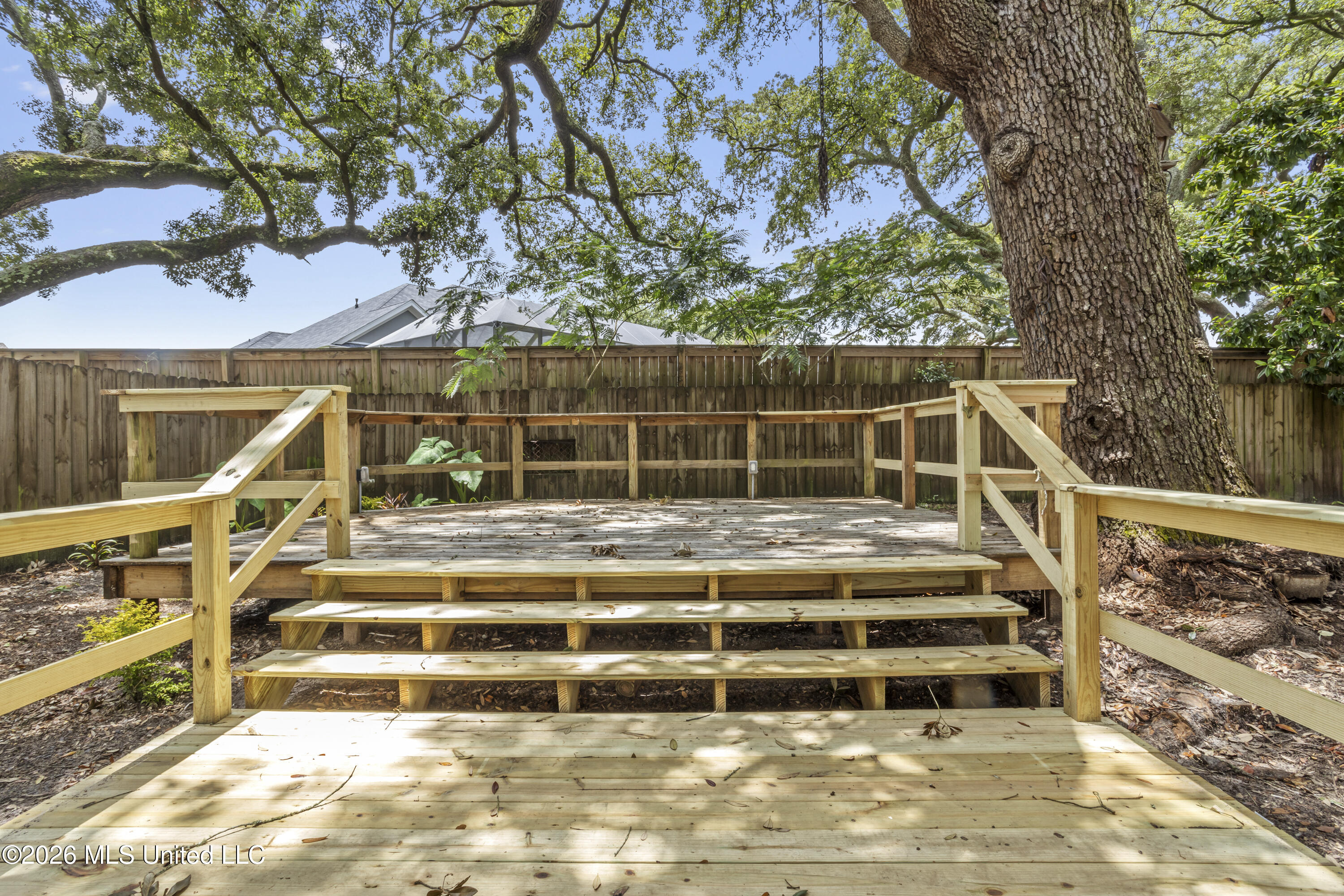 371 Lakeview Boulevard Property Photo 32