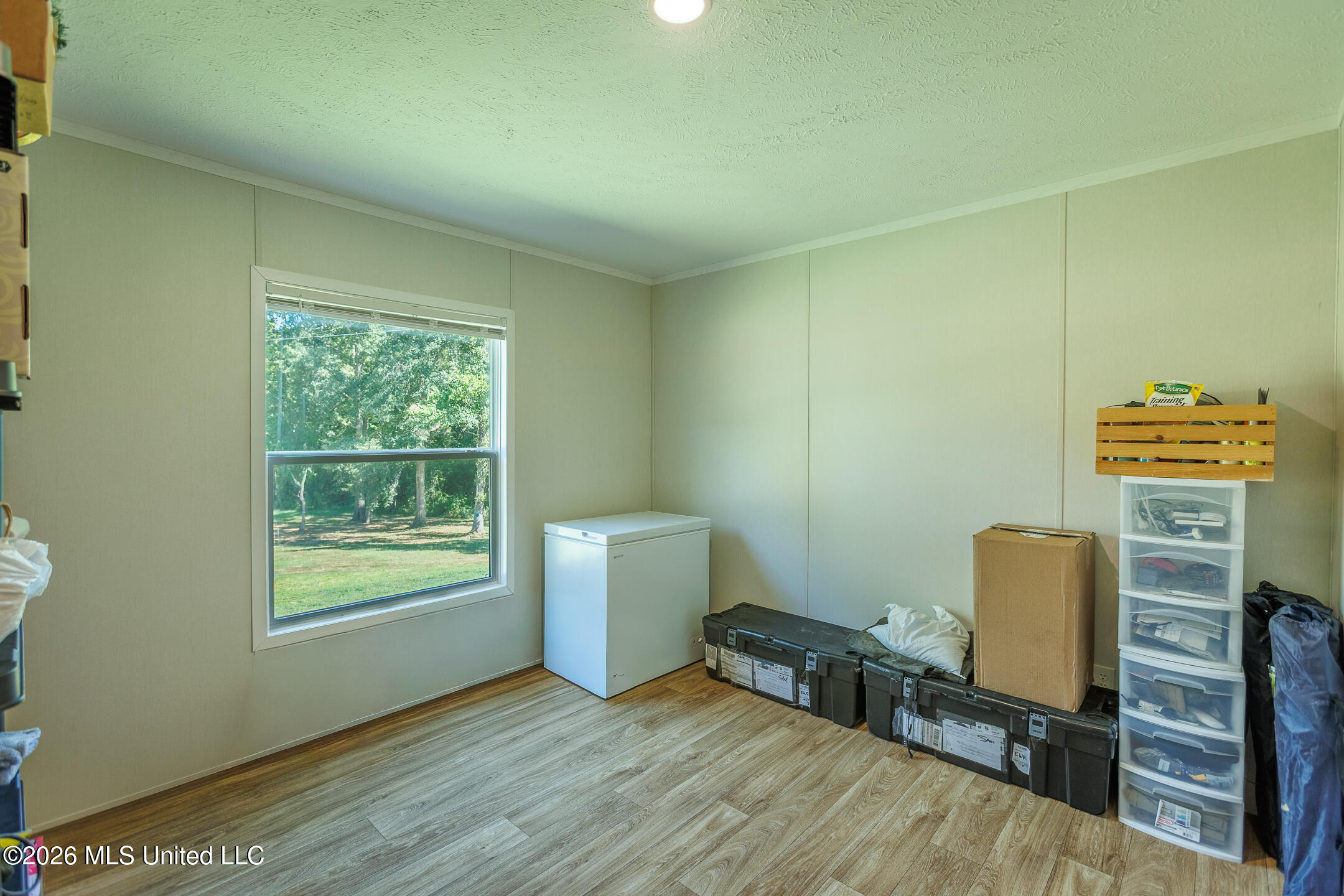 227 Pickering Property Photo 10
