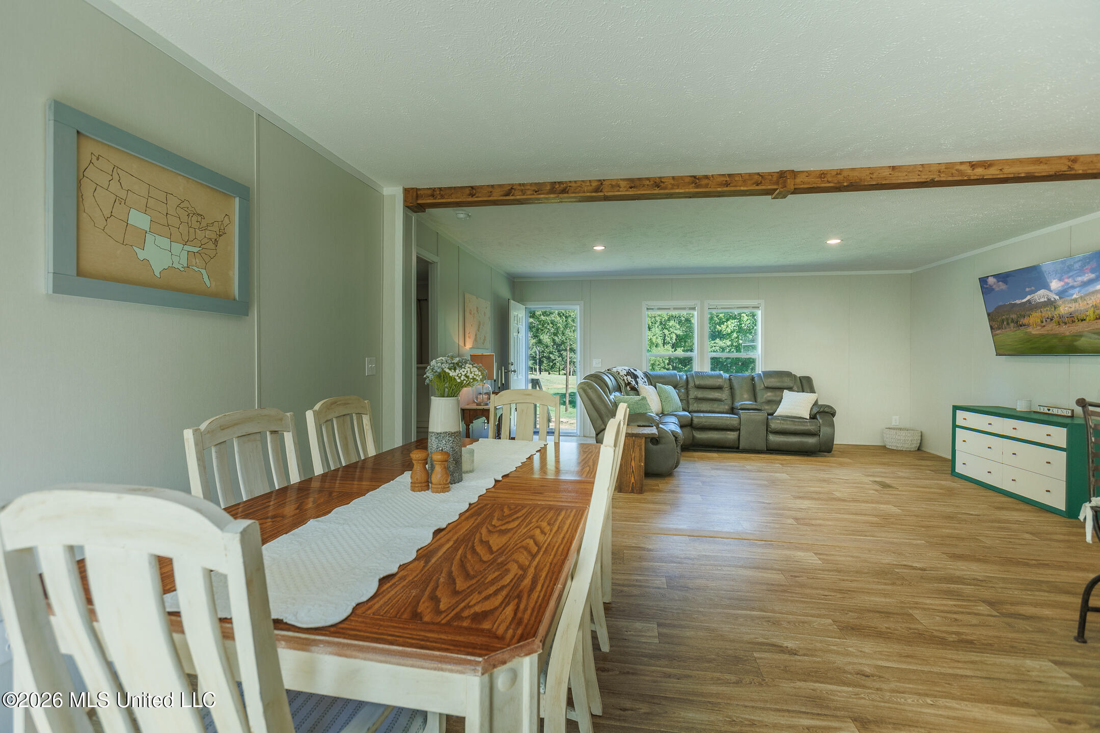 227 Pickering Property Photo 13