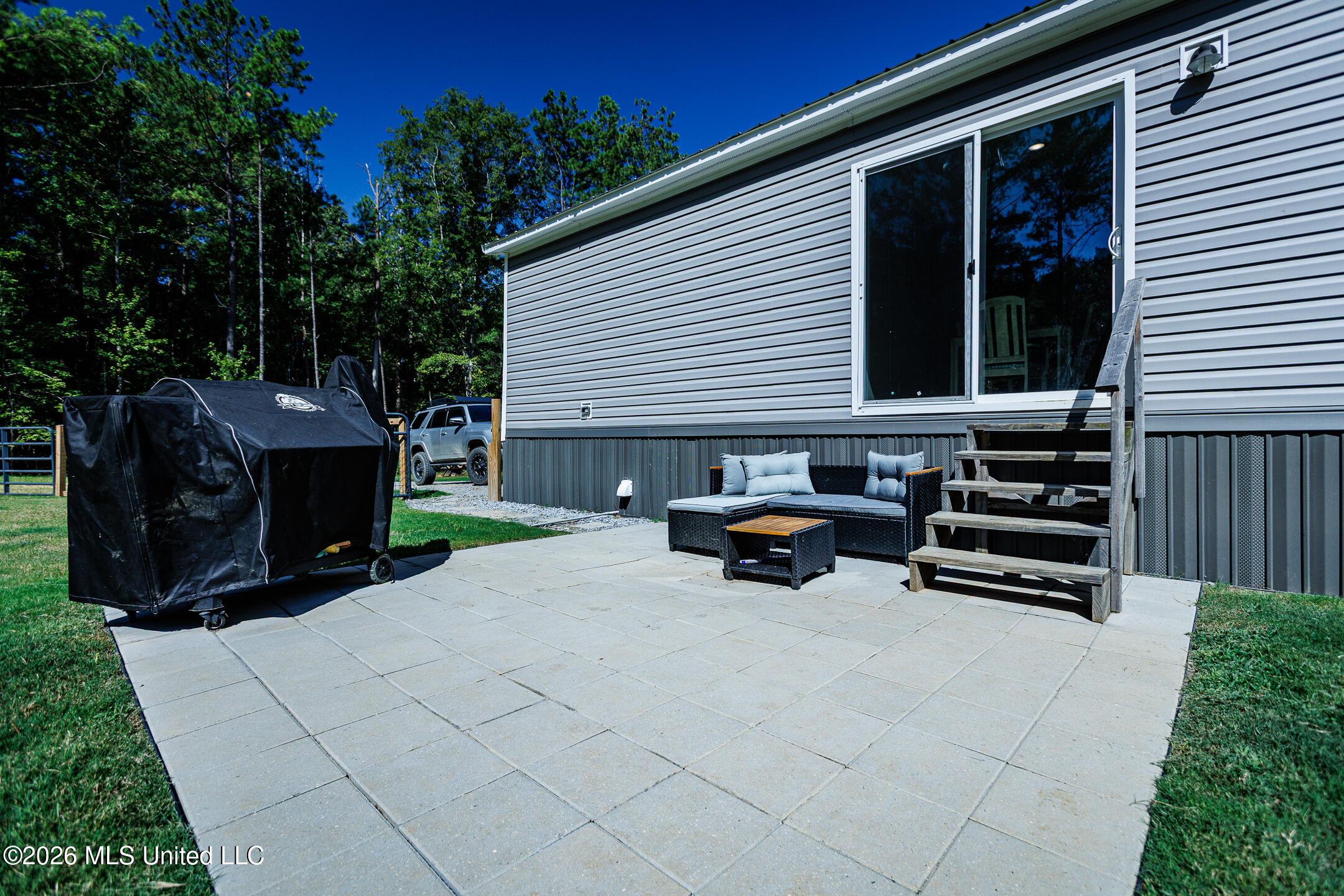 227 Pickering Property Photo 17