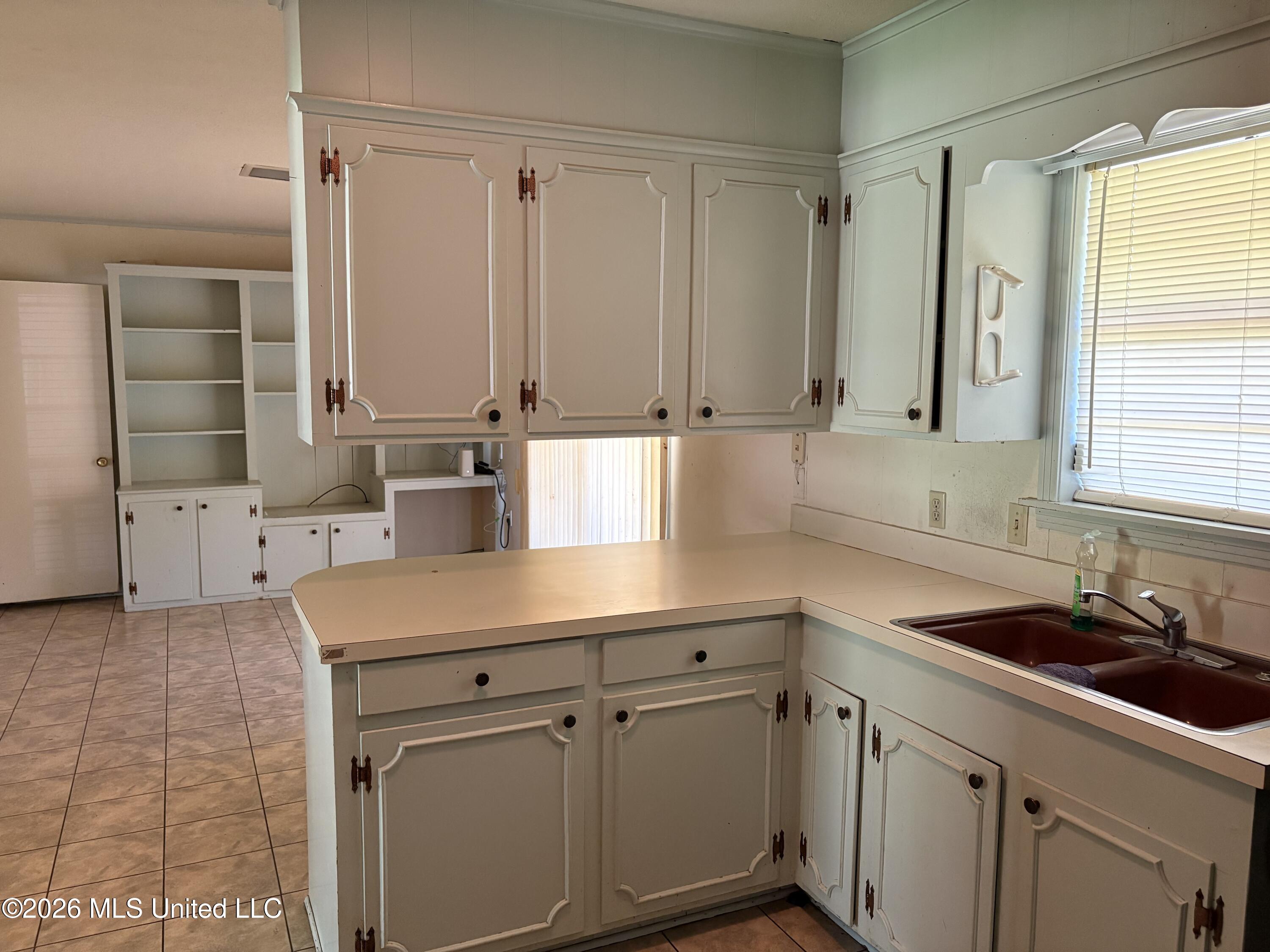 1551 Wood Glen Drive Property Photo 6